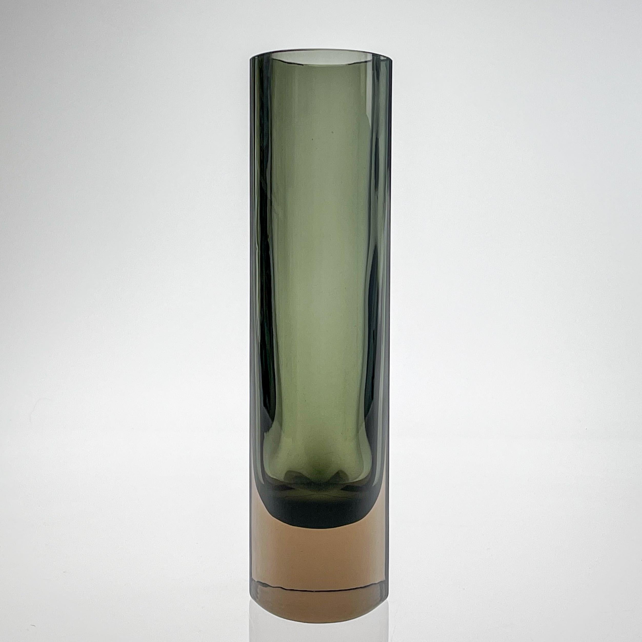 Finnish Scandinavian Modern Kaj Franck Art-Glass Vase Handblown Green Brown circa 1967 For Sale