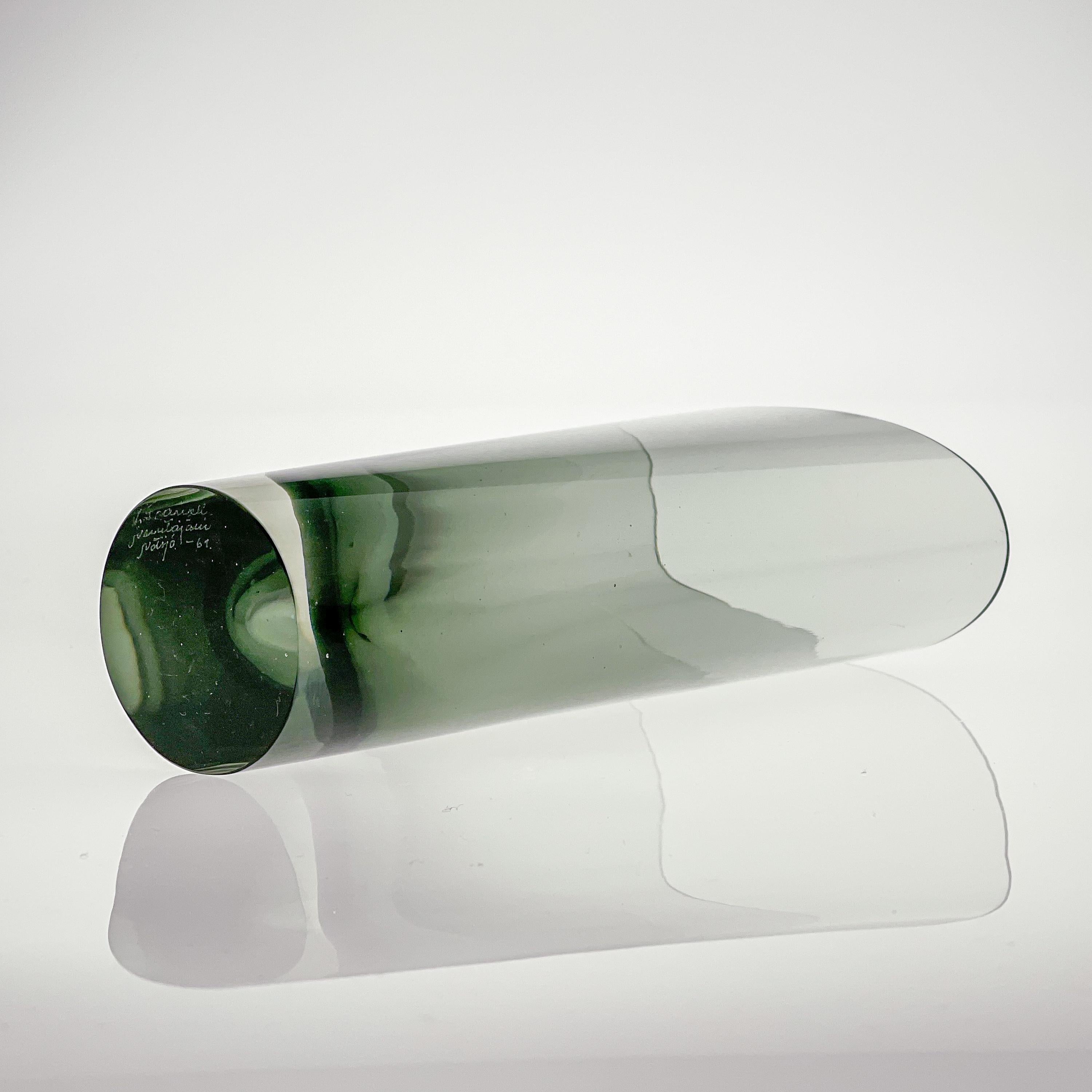 Kaj Franck, Clear & Green Glass Art-Object, Model Kf 234, Nuutajärvi-notsjö 1961 2