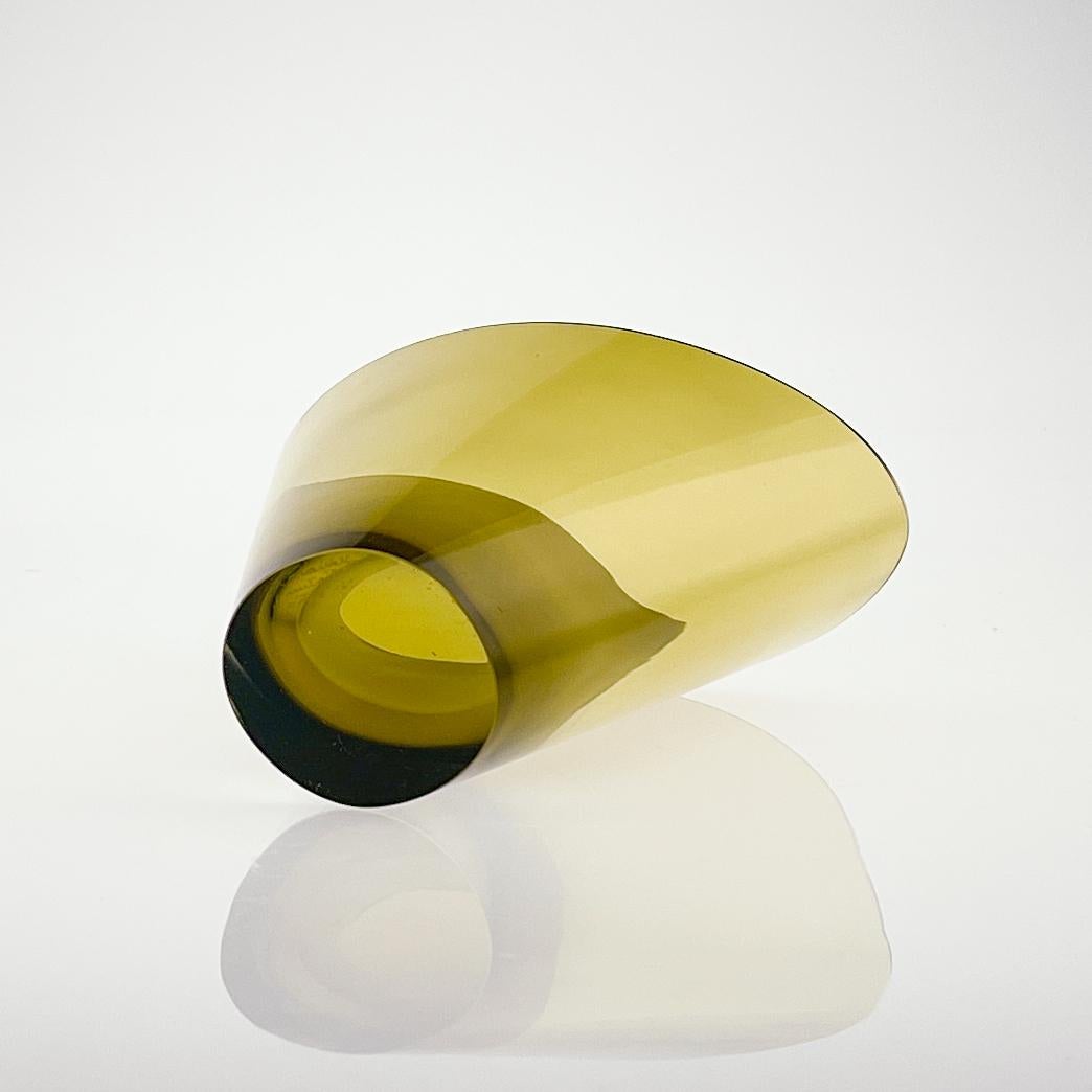 Kaj Franck, Clear & yellow glass Art-Object, Model KF234, Nuutajärvi-Notsjö 1961 8