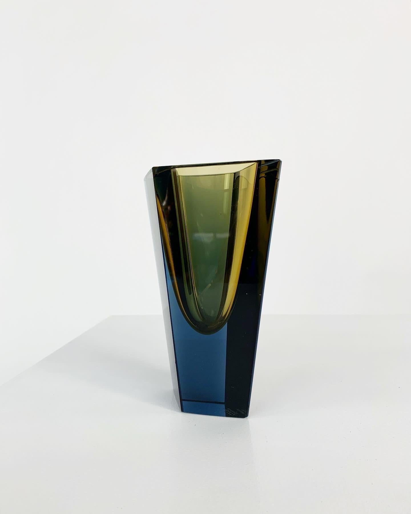 panther vase finland