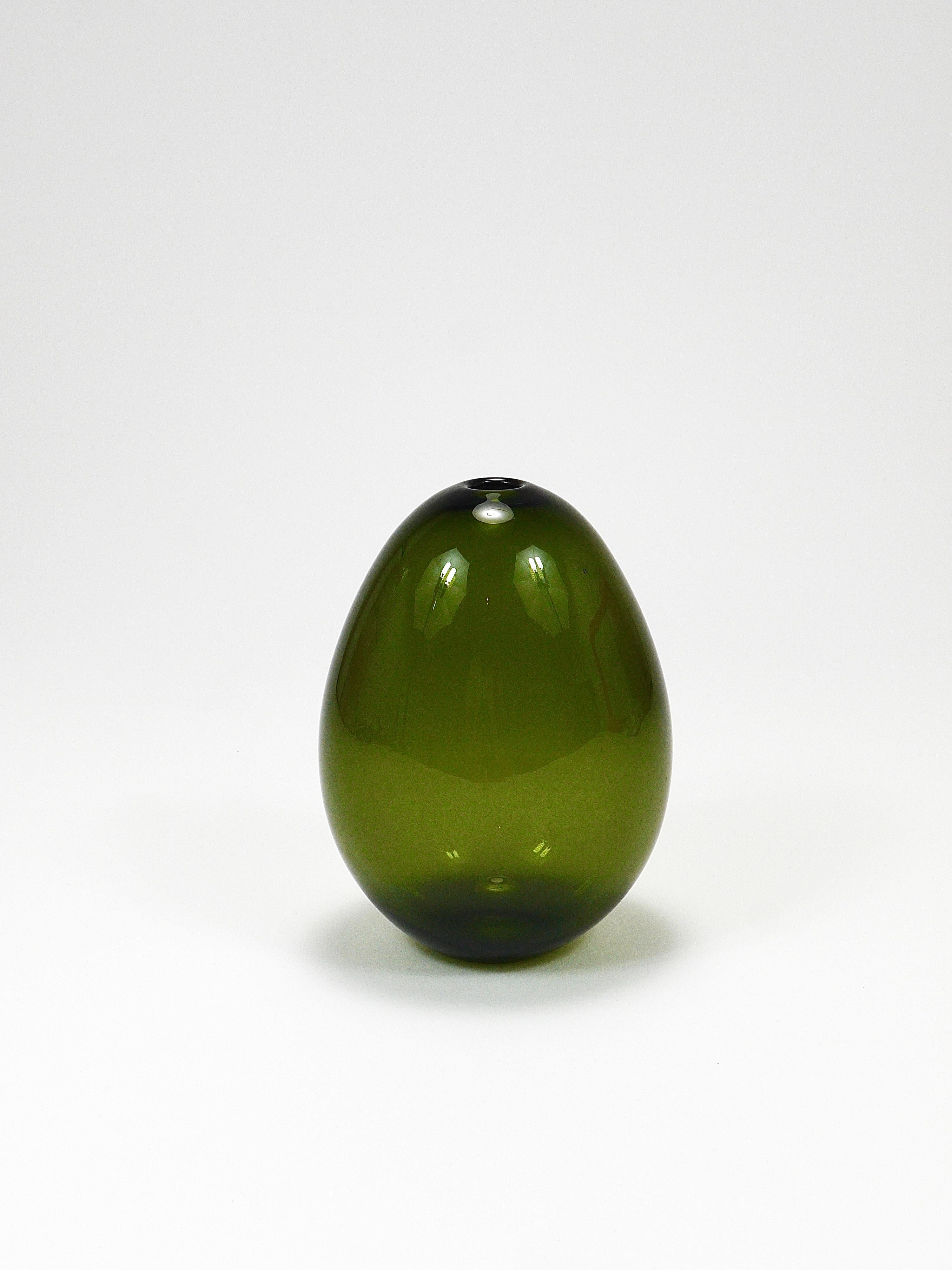 Kaj Franck Saippuakupla Vase en verre d'art à bulles de savon vertes, Nuutajärvi Finlande en vente 4