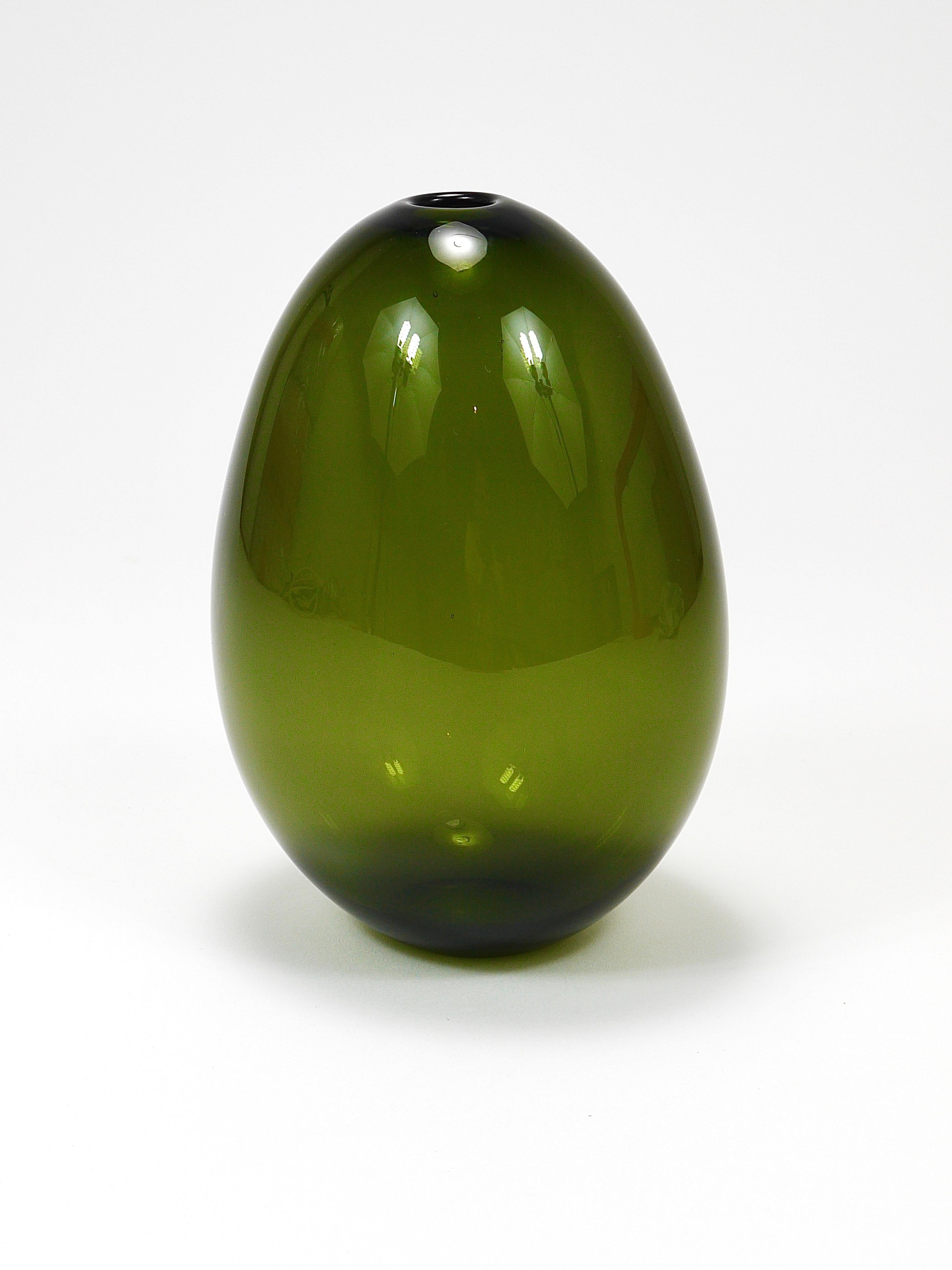 Kaj Franck Saippuakupla Vase en verre d'art à bulles de savon vertes, Nuutajärvi Finlande en vente 1