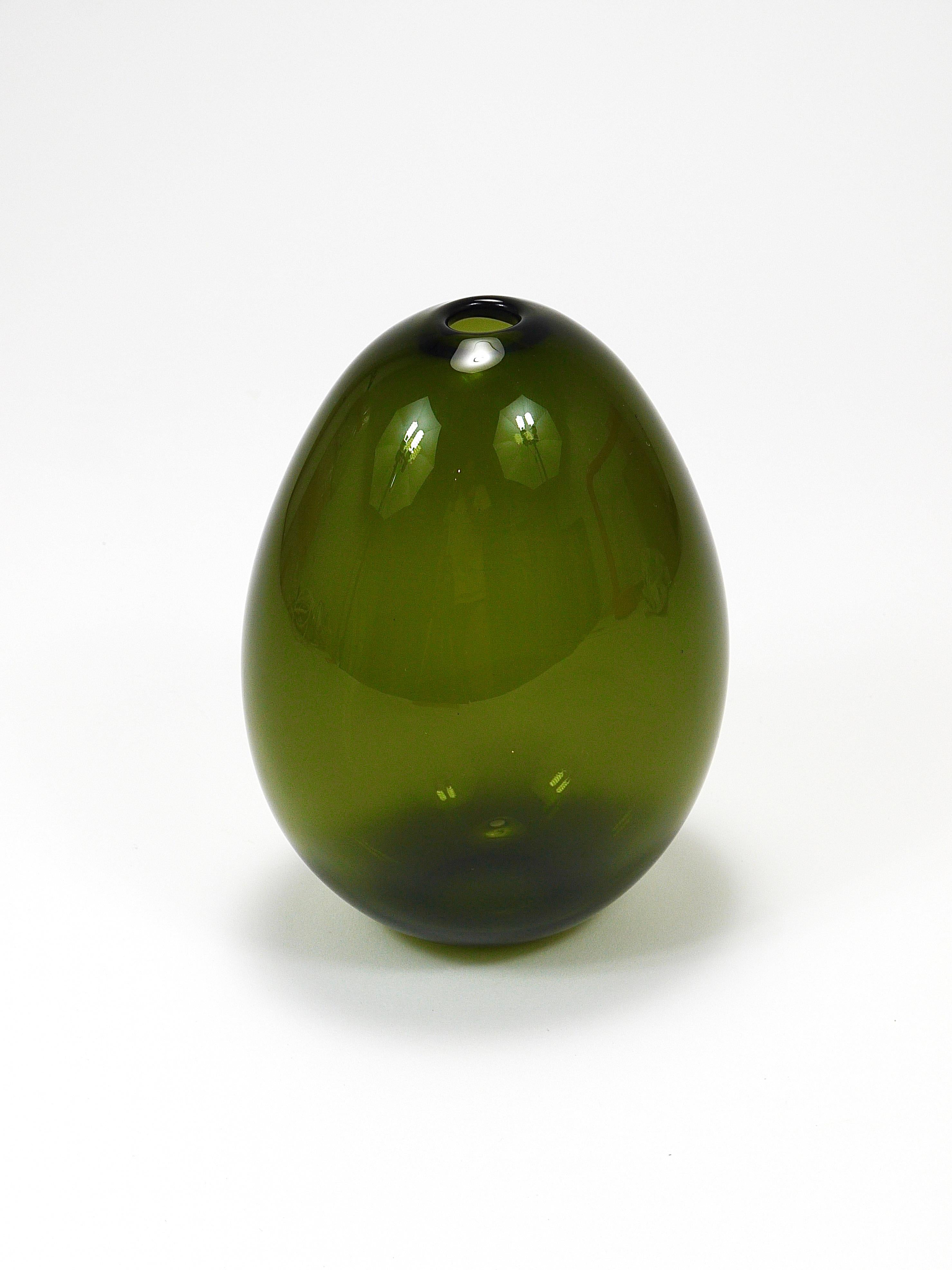 Kaj Franck Saippuakupla Vase en verre d'art à bulles de savon vertes, Nuutajärvi Finlande en vente 2