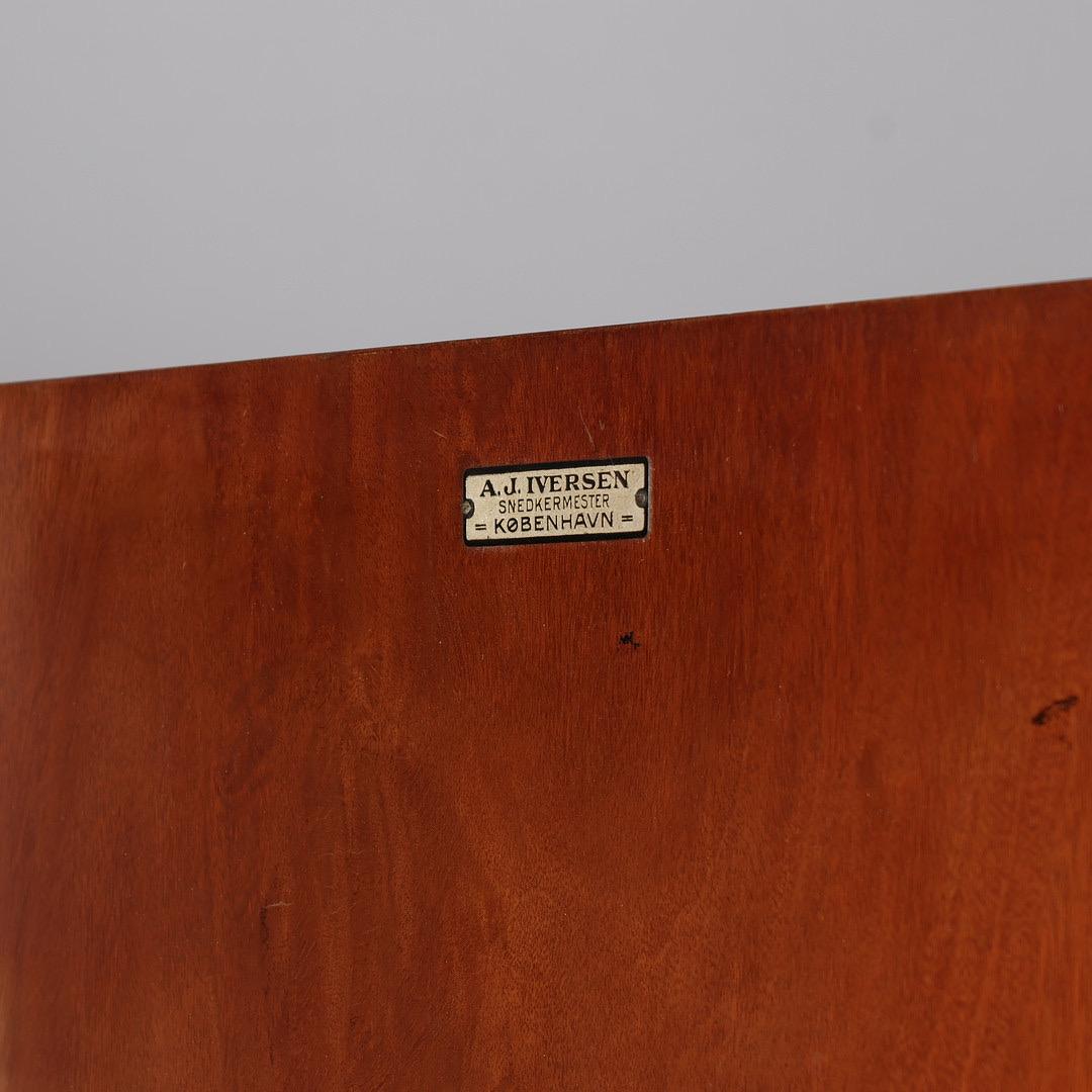 Kaj Gottlob (1887-1976) Gabinetto da toeletta in mogano, Danimarca, inizio XX secolo In condizioni buone in vendita a Valby, 84