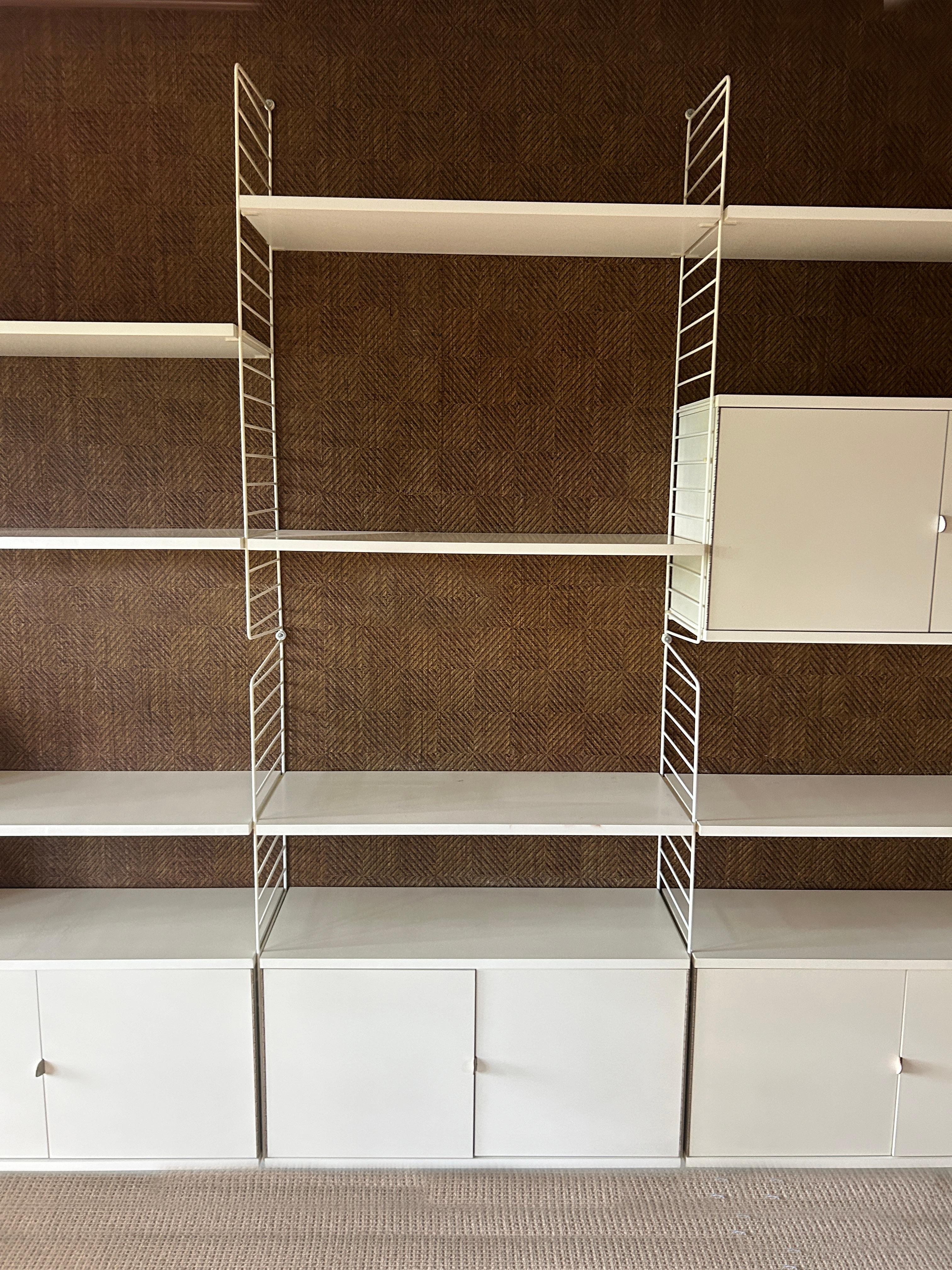 Scandinavian Modern Kajsa & Nisse Strinning White Laminate 4 bay String wire wall shelf unit Sweden For Sale