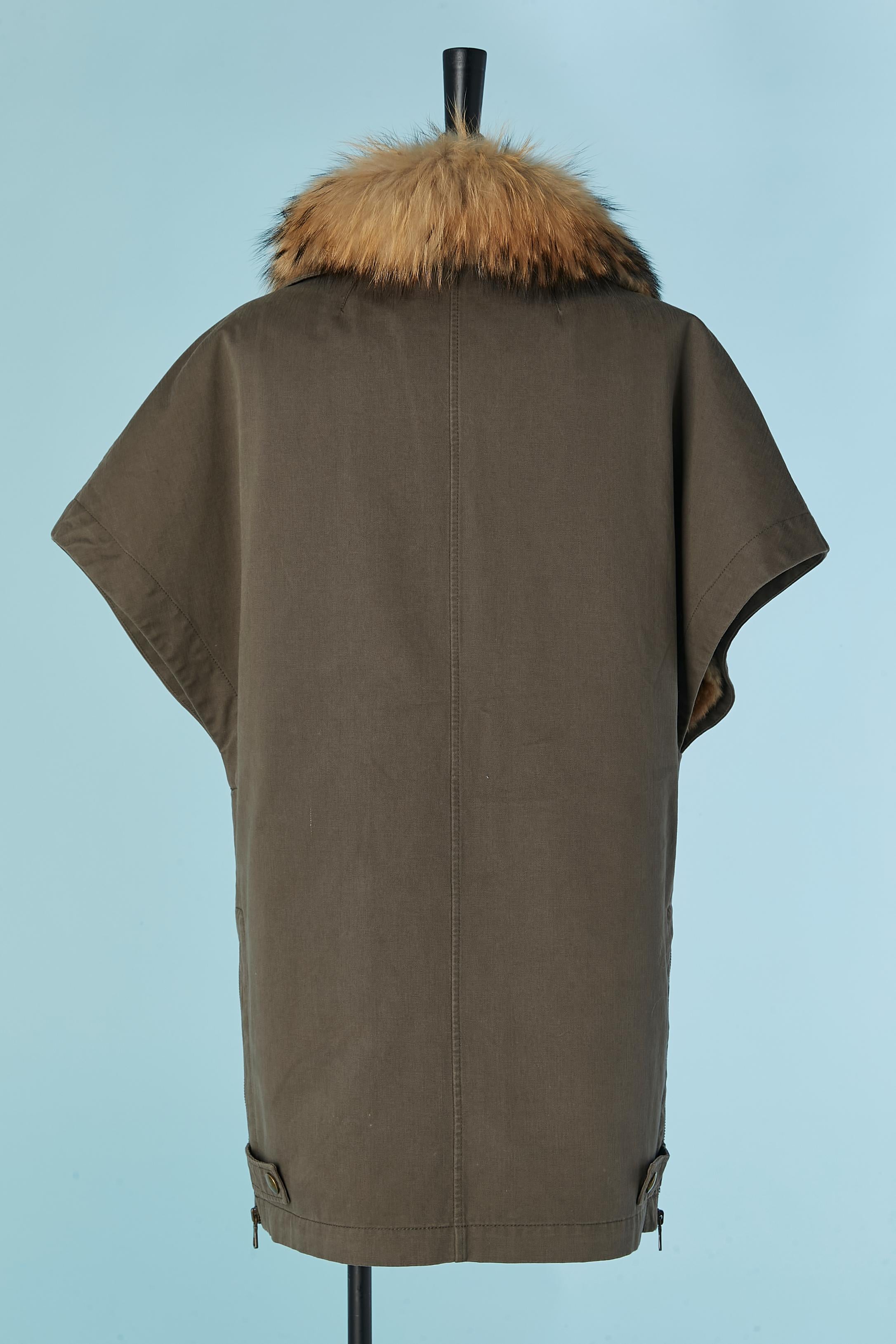 da uomo o donna Parka senza maniche in cotone kaki con collo e fodera in pelliccia ARMY by Yves Salomon in vendita