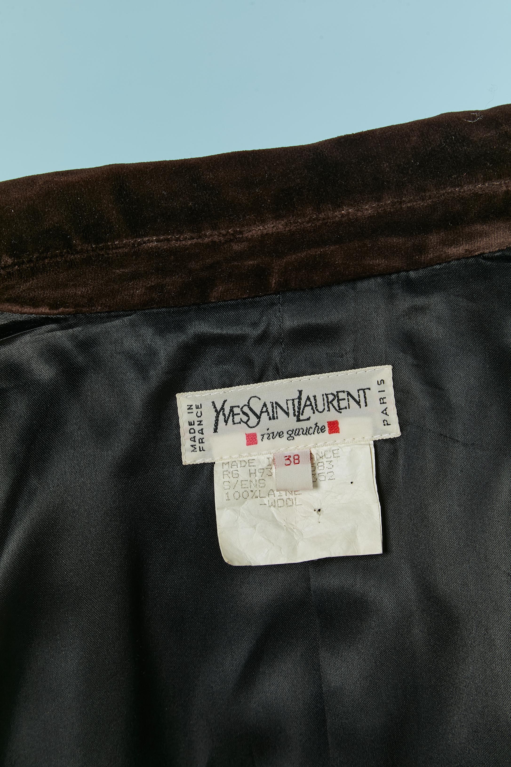 Giacca doppiopetto color kaki con collo in velluto Yves Saint Laurent Rive Gauche in vendita 4