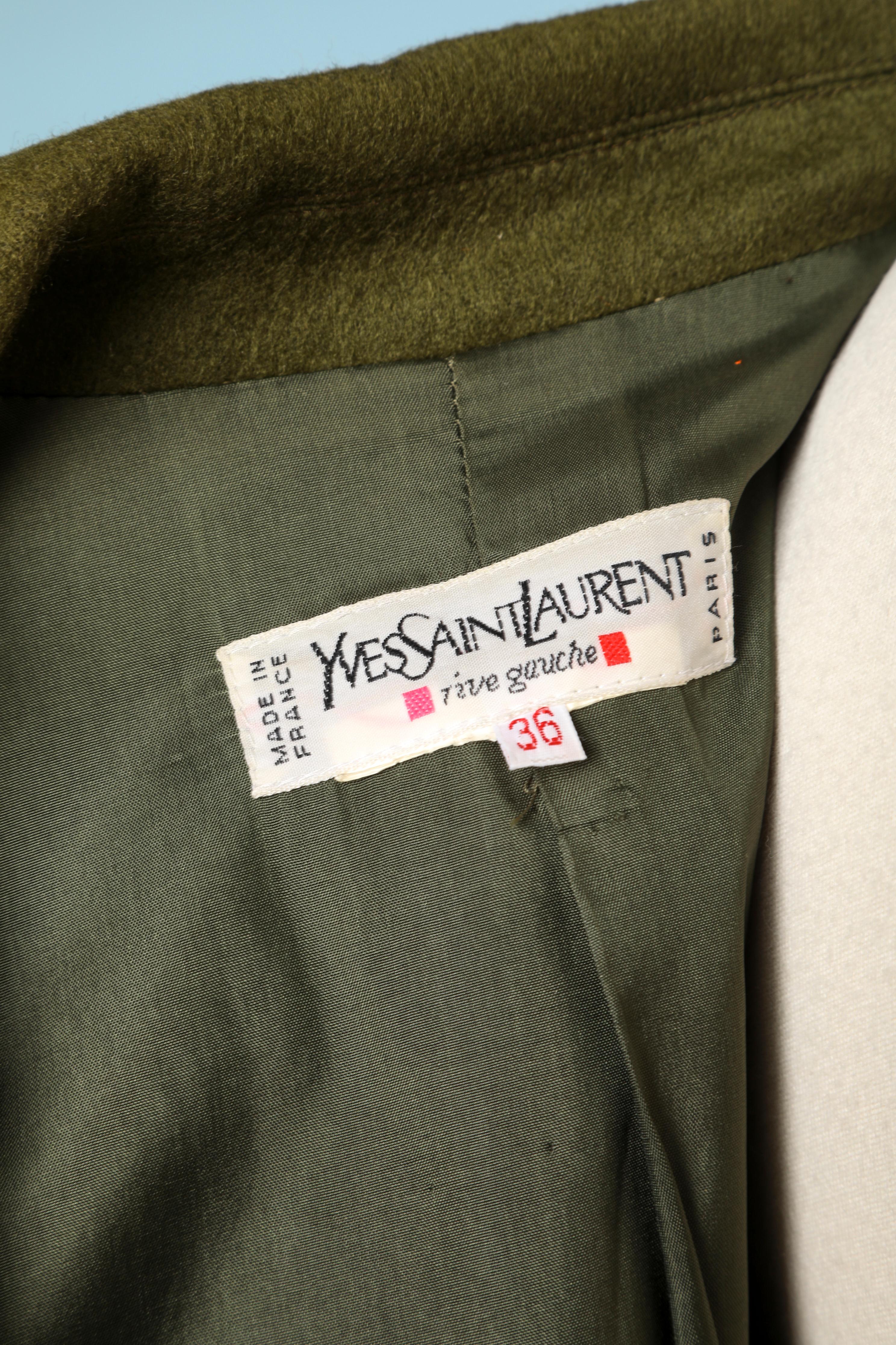 Tailleur jupe kaki en laine avec boutons en bois Yves Saint Laurent Rive Gauche  en vente 1