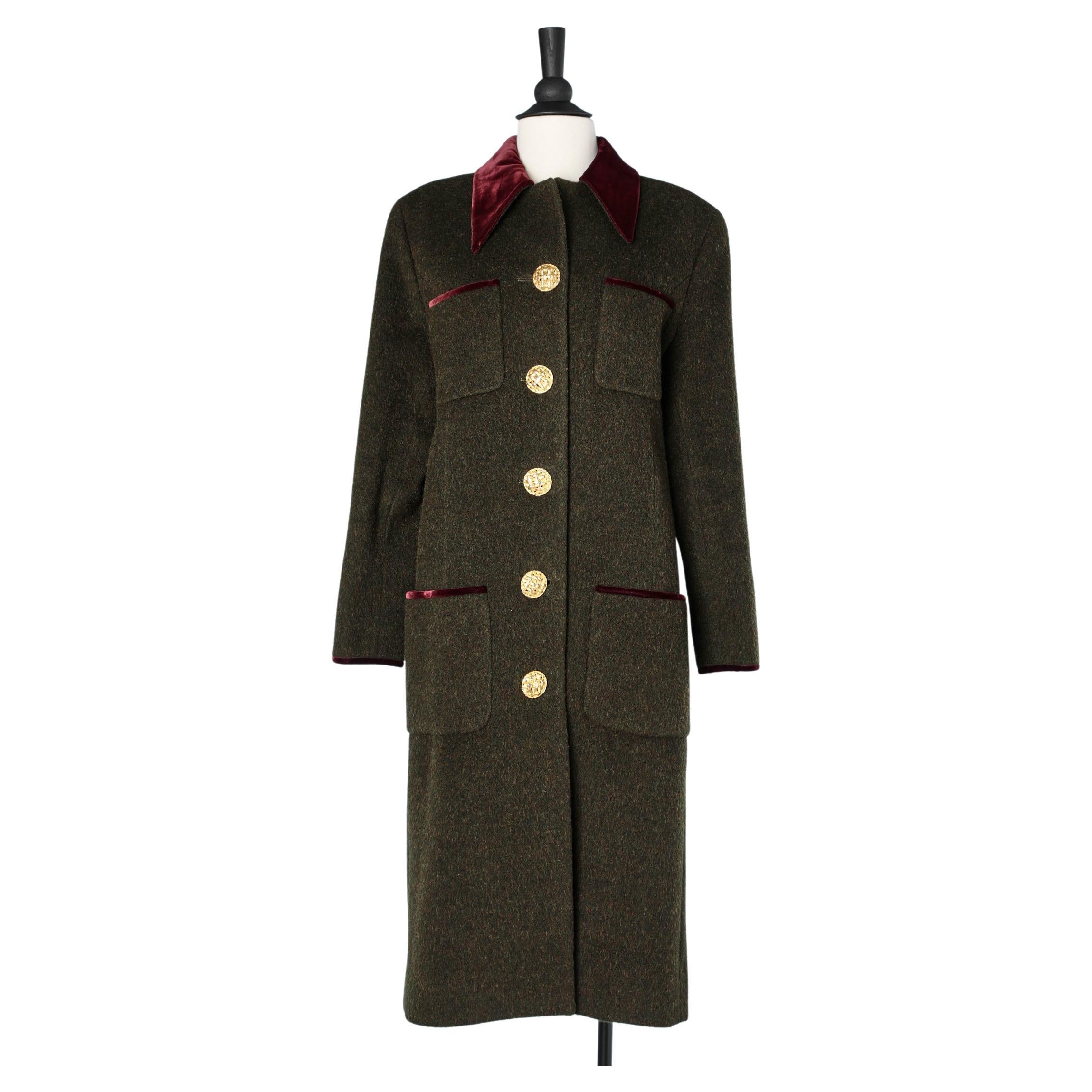 Kaki wool coat with burgundy silk velvet collar and piping Chanel Boutique 