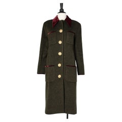 Kaki wool coat with burgundy silk velvet collar and piping Chanel Boutique 