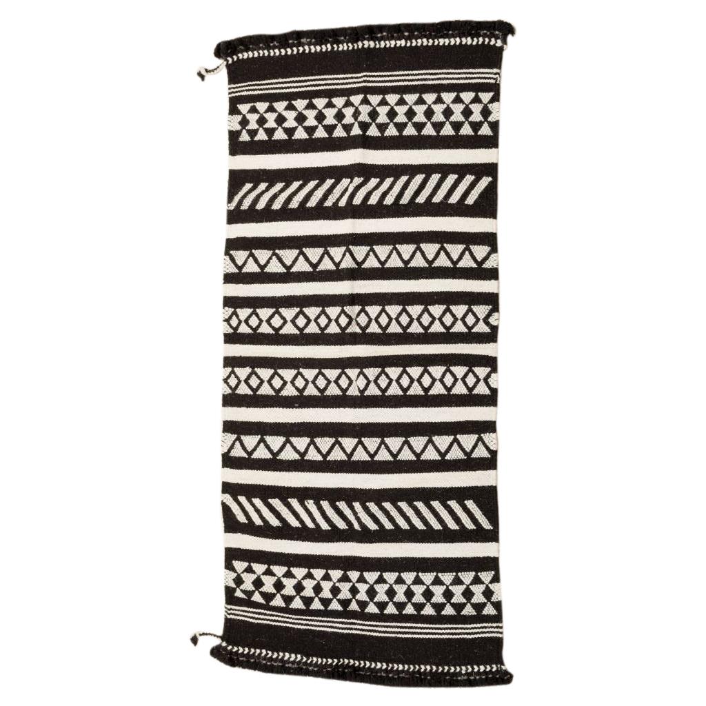 KALA Handloom Wool Indian Rug in Black and White Geometric Patterns For