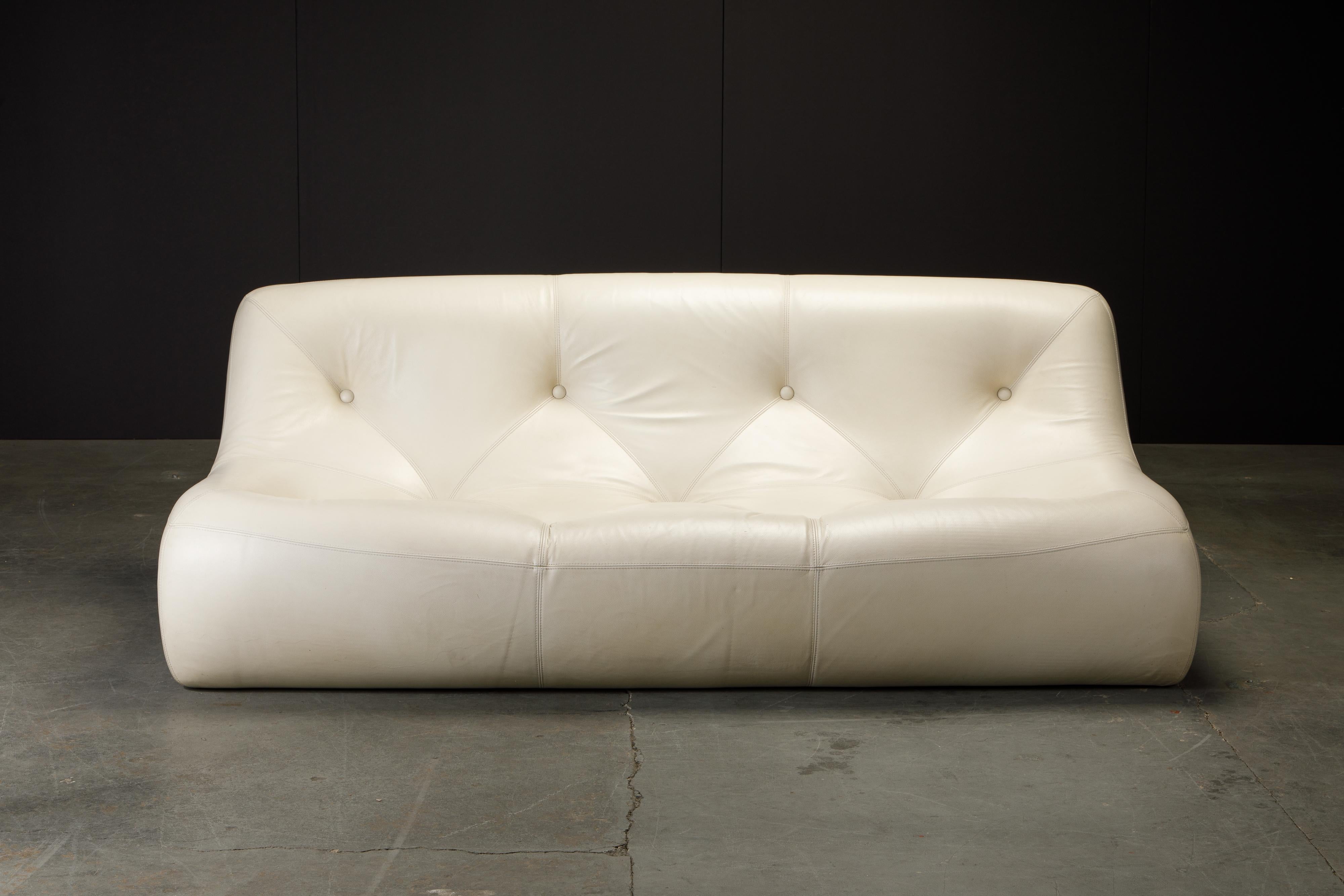 This 'Kali' leather sofa by Michel Ducaroy for Ligne Roset, France, was designed in the 1970s and is currently no longer in production making it a rare collectors piece. This example produced in circa 1990s to 2000s and upholstered in soft and
