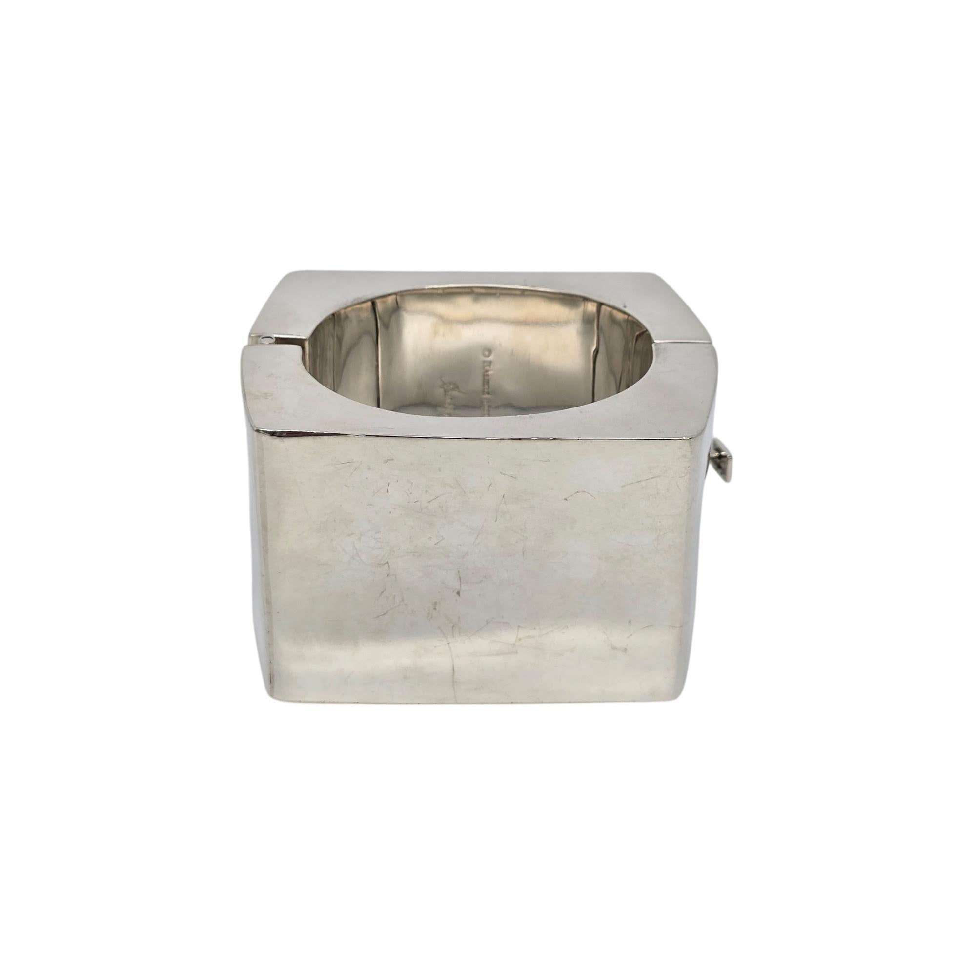 Großes quadratisches Kalibre-Armband mit Scharnier von Harlene Korey aus Sterlingsilber mit Scharnier #19776 (Moderne)