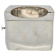 Großes quadratisches Kalibre-Armband mit Scharnier von Harlene Korey aus Sterlingsilber mit Scharnier #19776