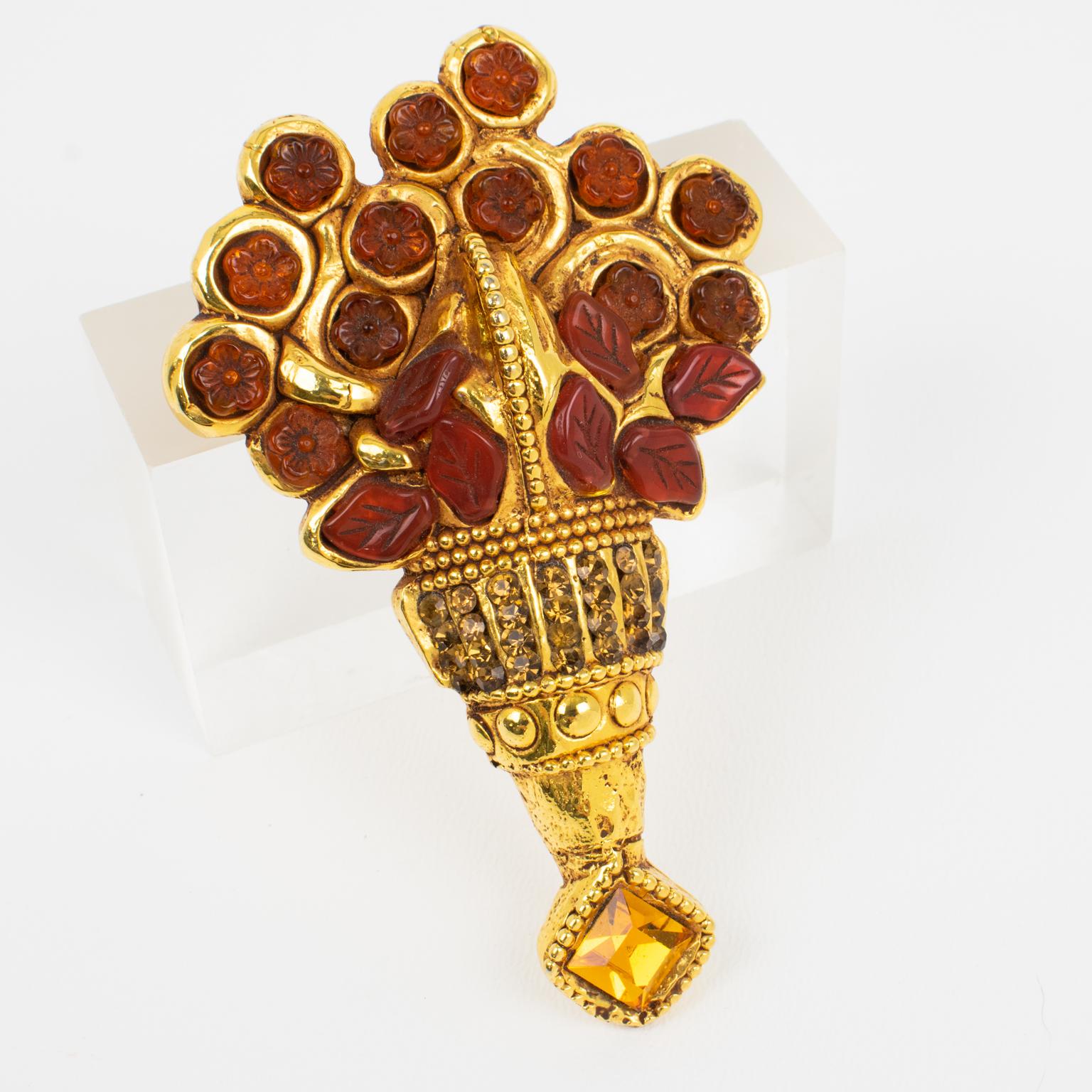 Broche florale Kalinger en résine dorée et cabochons en vente 2