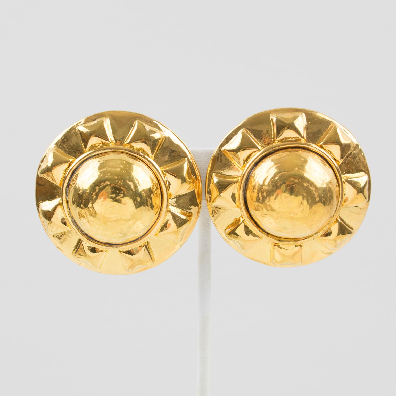 Kalinger Paris Pendientes de clip de resina dorada Diseño Sol 1