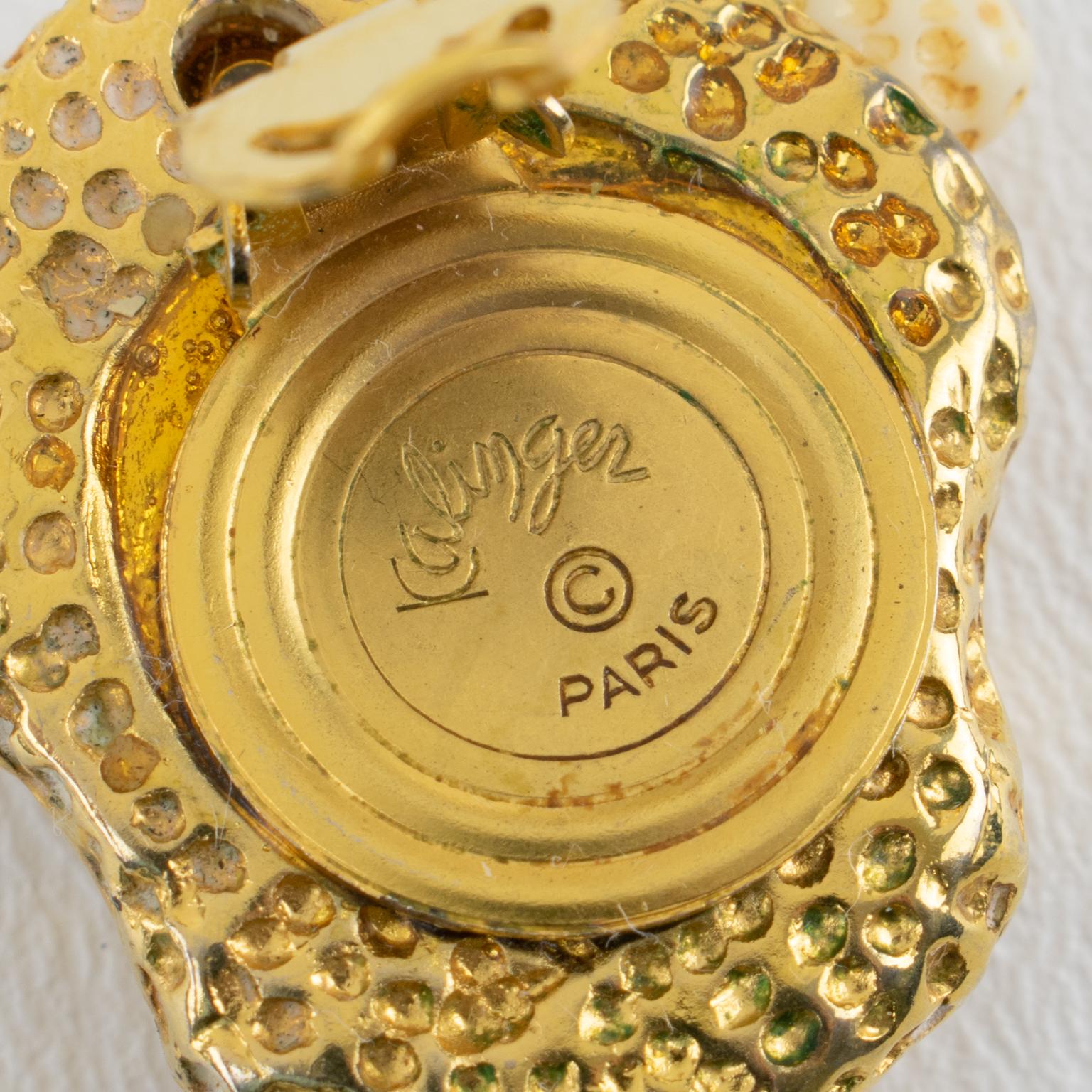 Pendientes de clip de oro y resina de imitación coral Kalinger Paris en venta 1