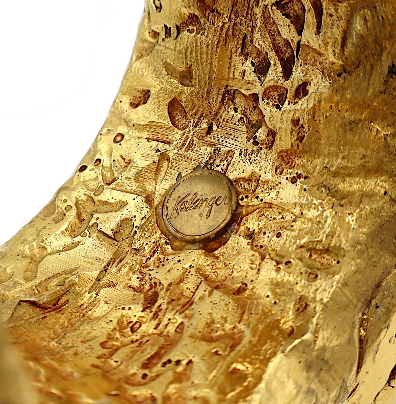 KALINGER Vintage Goldfarbenes Manschettenarmband aus Harz mit Kunstrotem Quarz-Cluster im Angebot 8