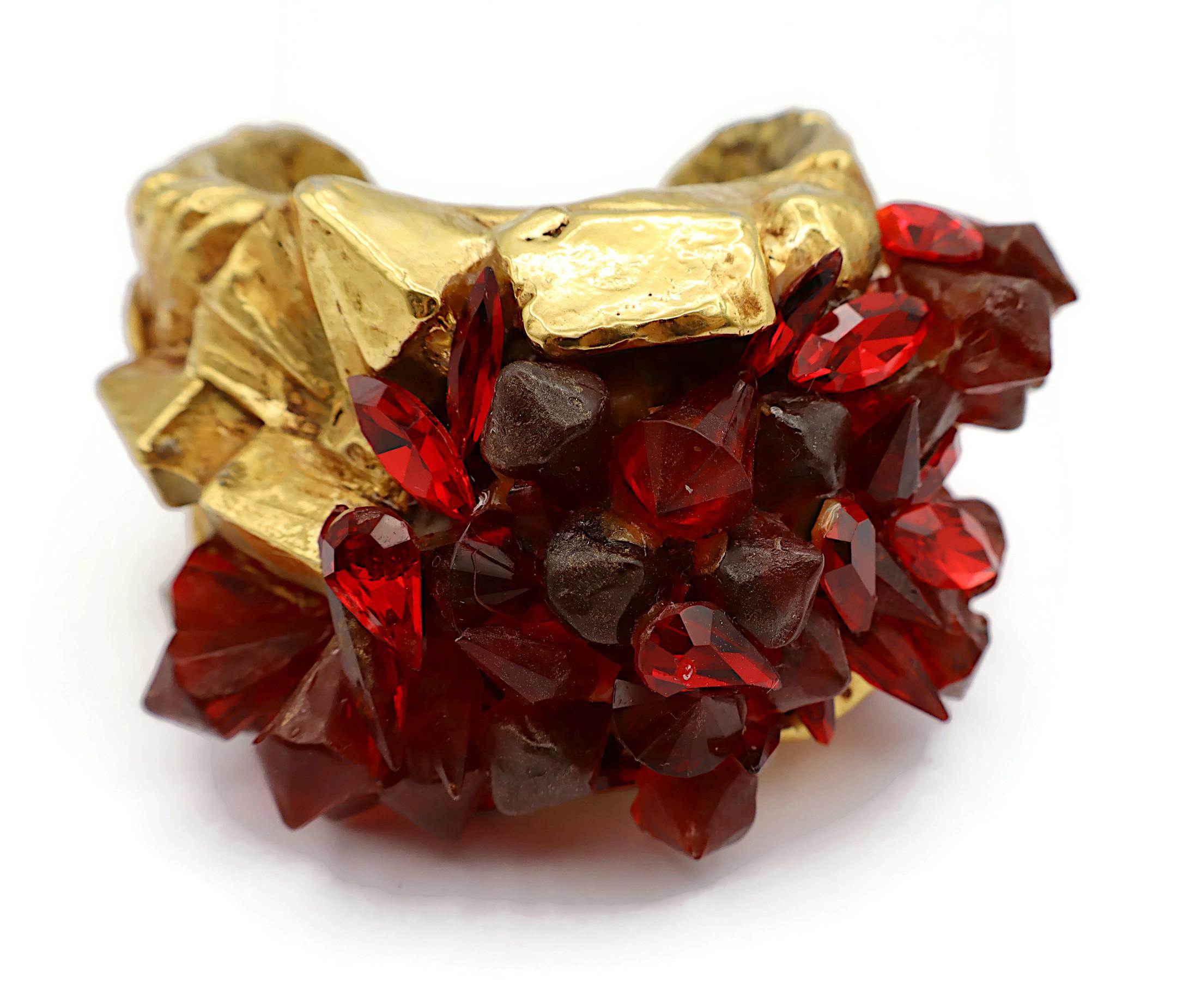 KALINGER Vintage Gold Tone Resin Cuff Bracelet with Faux Red Quartz Cluster For Sale 9