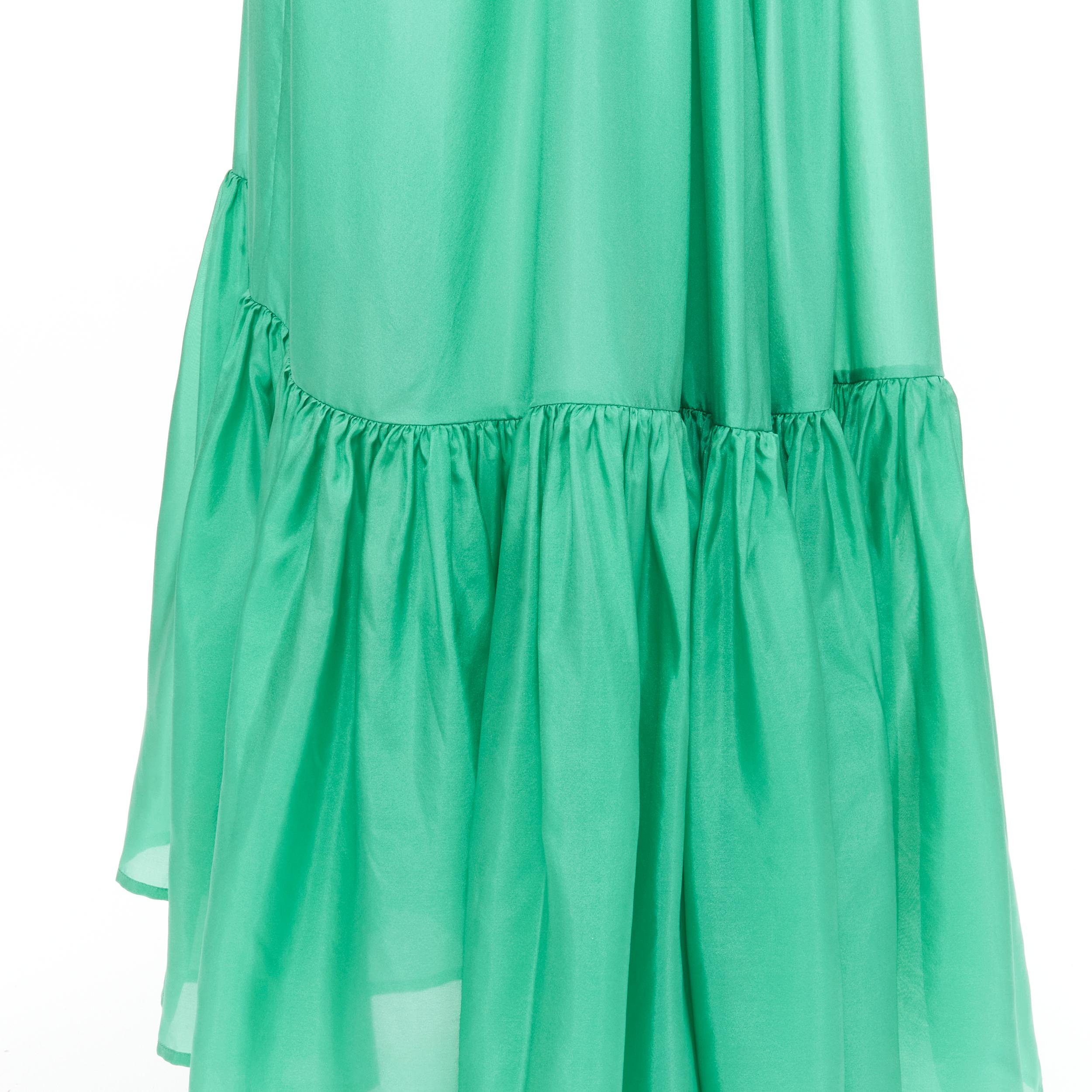 KALITA Brigitte Kelly Green silk habotai open dipped back tier pleated dress XXS 
Reference: TGAS/B01219 
Brand: Kalita 
Material: Silk 
Color: Green 
Pattern: Solid 
Extra Detail: KALITA's maxi dress is inspired by vintage photos of Brigitte Bardot