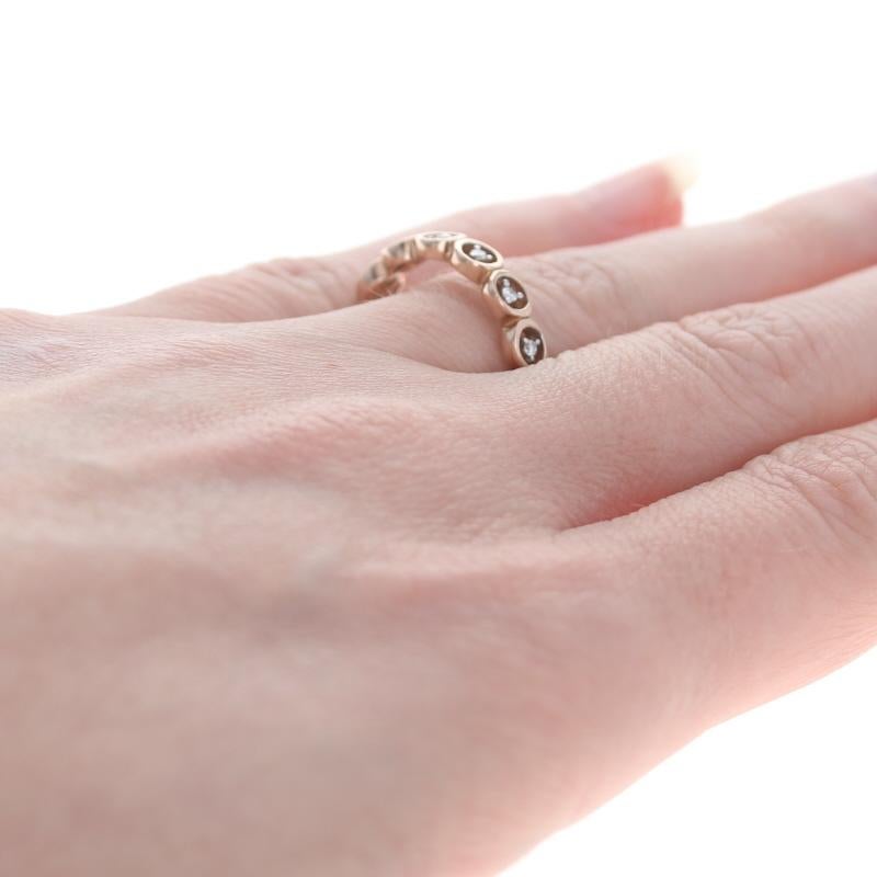 Kallati Diamond Circles Band - Rose Gold 9k Round Brilliant .10ctw Wedding Ring In New Condition For Sale In Greensboro, NC