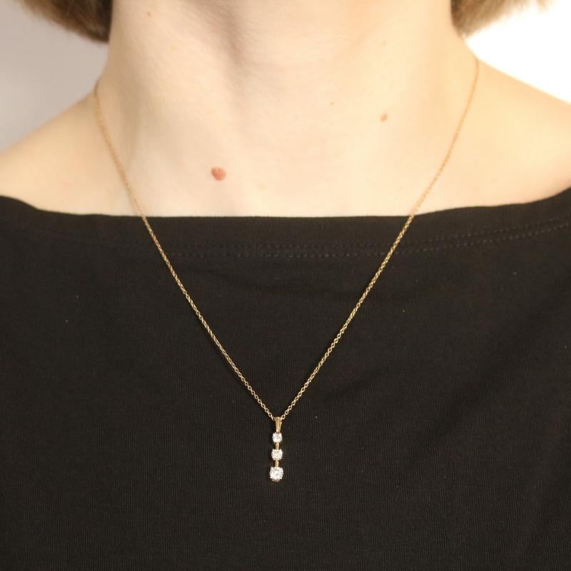 Taglio rotondo Collana Kallati Diamond Three-Stone Journey 17 3/4