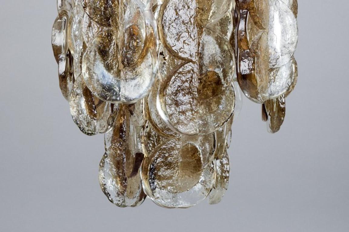 Kalmar, Österreich. Deckenleuchte aus Kunstglas für sechs Glühbirnen.  im Zustand „Hervorragend“ im Angebot in Copenhagen, DK
