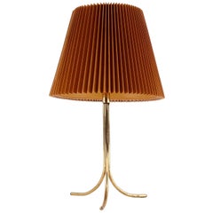Kalmar Brass Tripod Table Lamp 'Dreibein' Model 1093, Austria, 1960