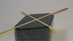 KALMAR Table de salle à manger Marbre noir et laiton Joaquín Moll Modern Design En stock