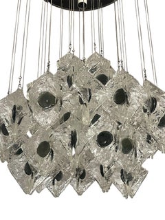 Lustre "Eliche" de Kalmar avec verre de Murano de Mazzega. Autriche / Italie, années 1960