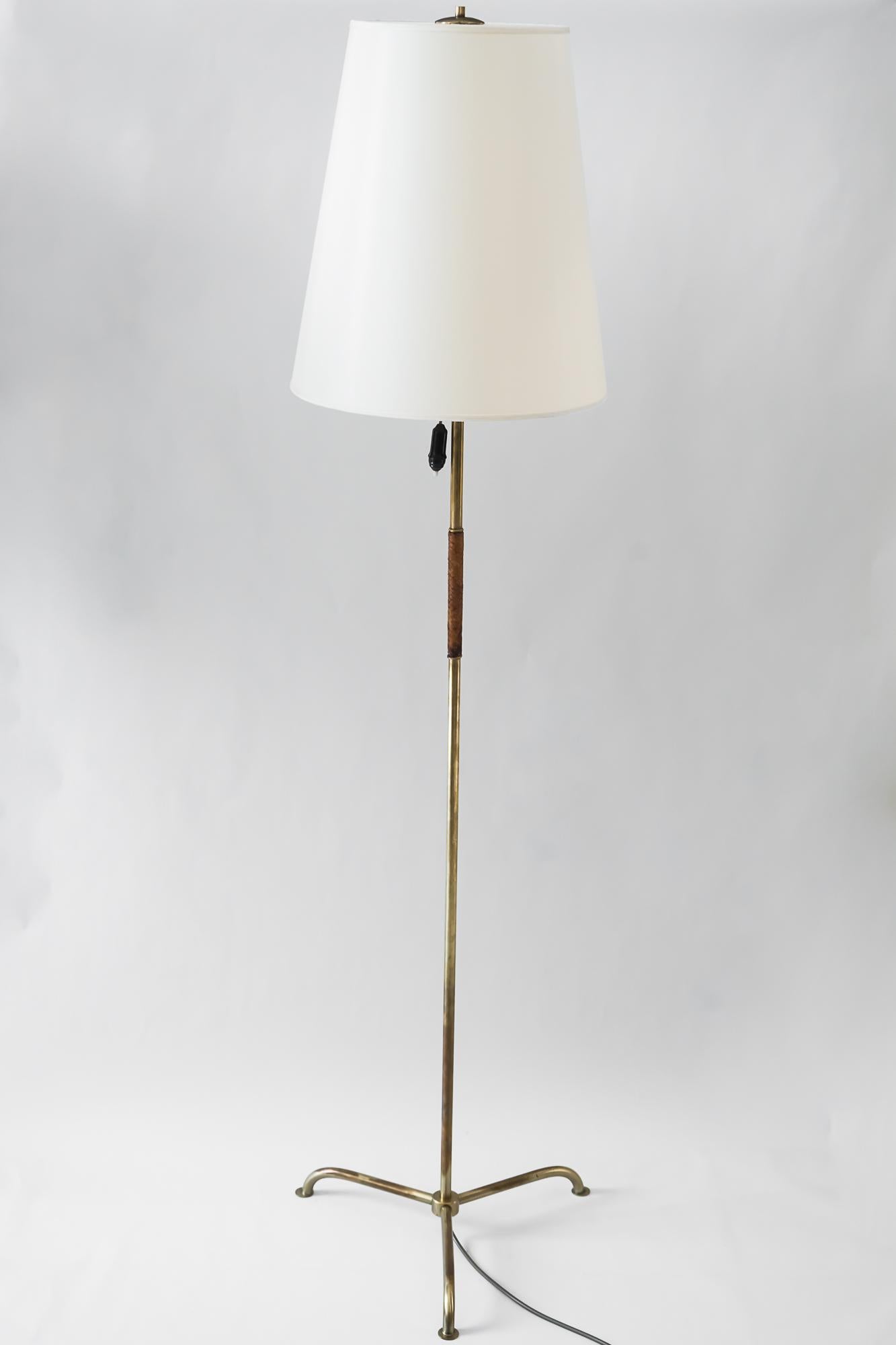 Lámpara de pie Kalmar, circa 1950s en venta 9