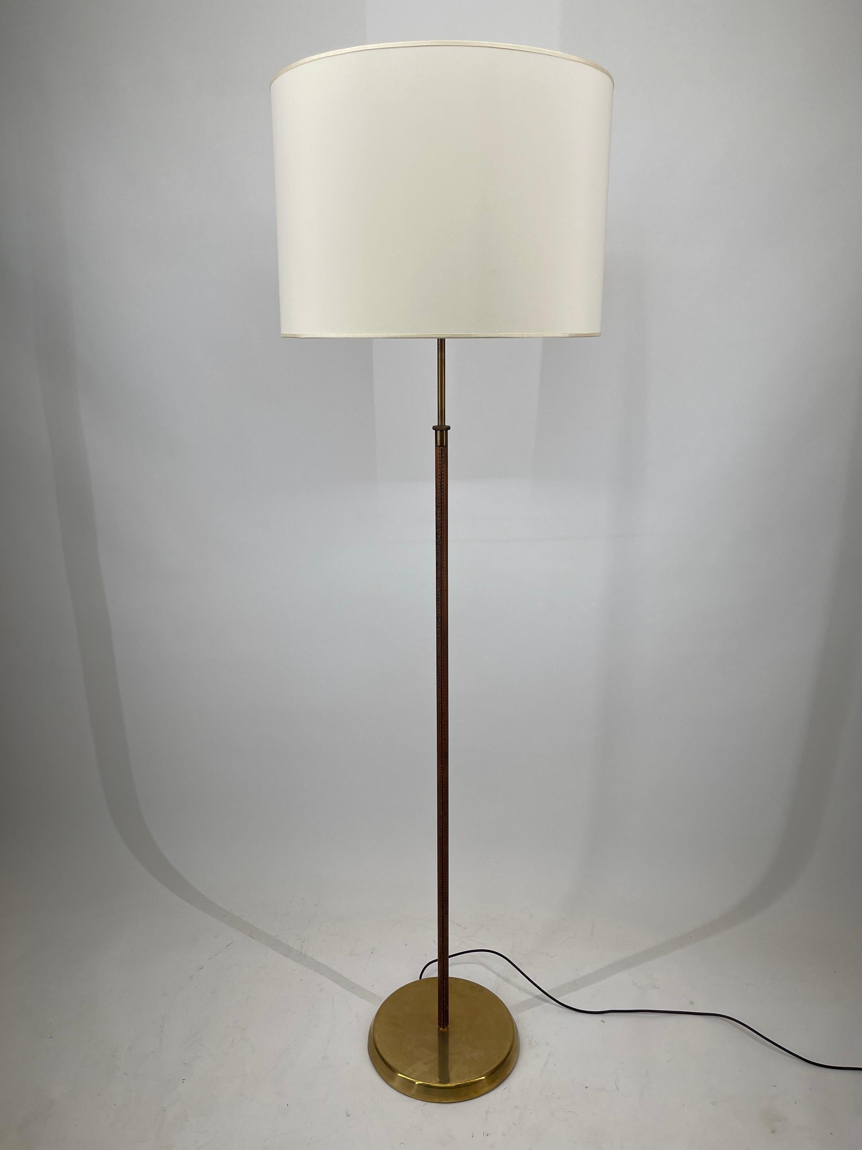 Kalmar Floor Lamp, Brass Height Adjustable Leather Stem Model 'Telescope' 3