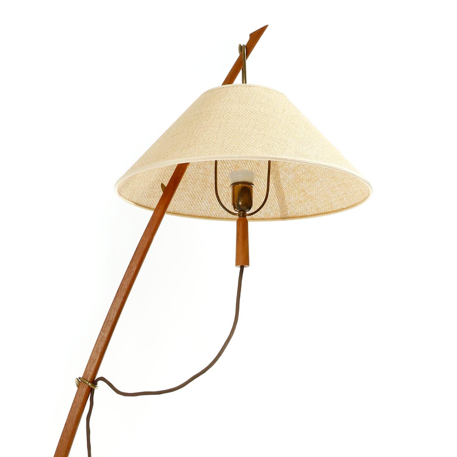 Kalmar Floor Lamp 'Dornstab' No. 2076, Brass Wood Cane, 1960 8