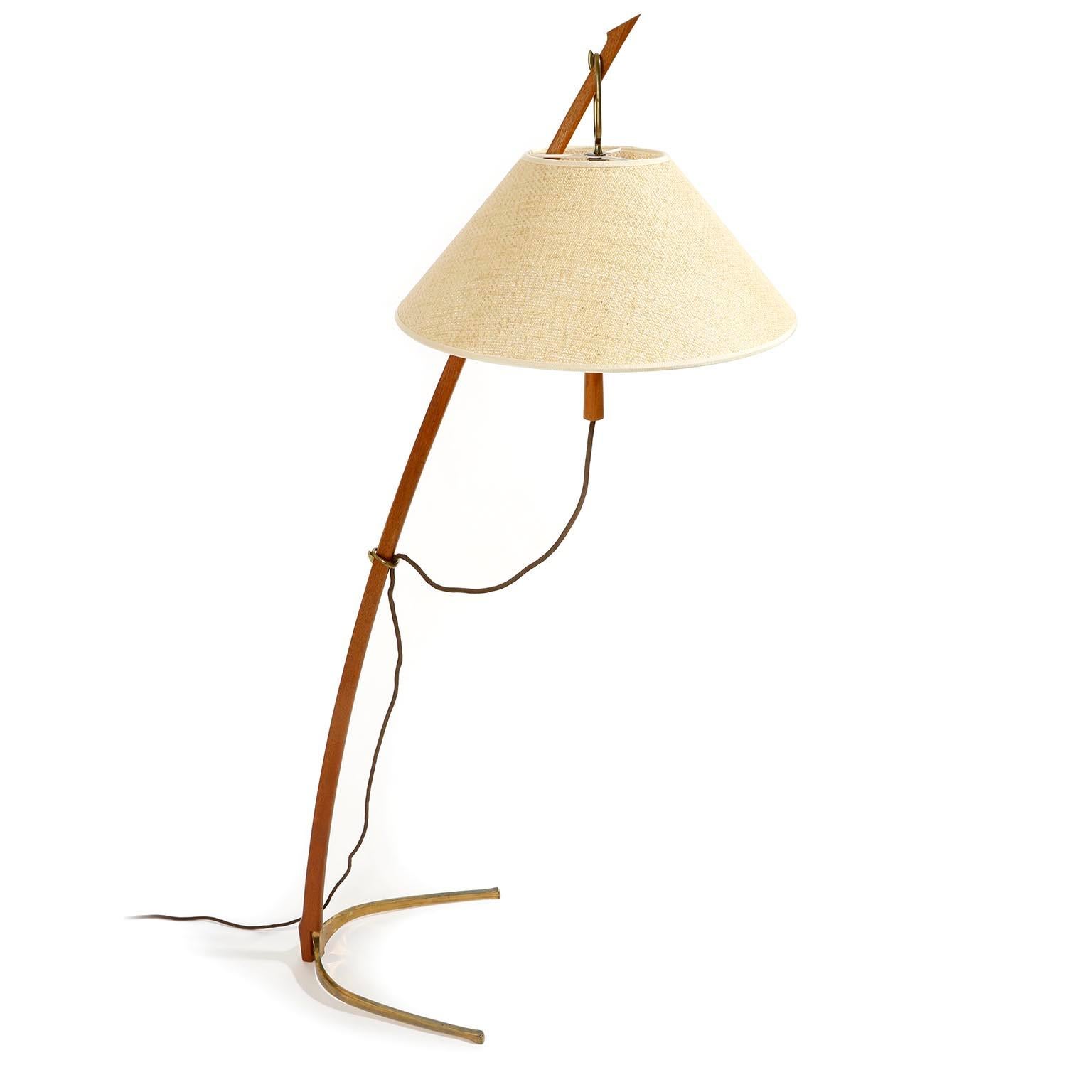 Kalmar Floor Lamp 'Dornstab' No. 2076, Brass Wood Cane, 1960 In Good Condition In Hausmannstätten, AT