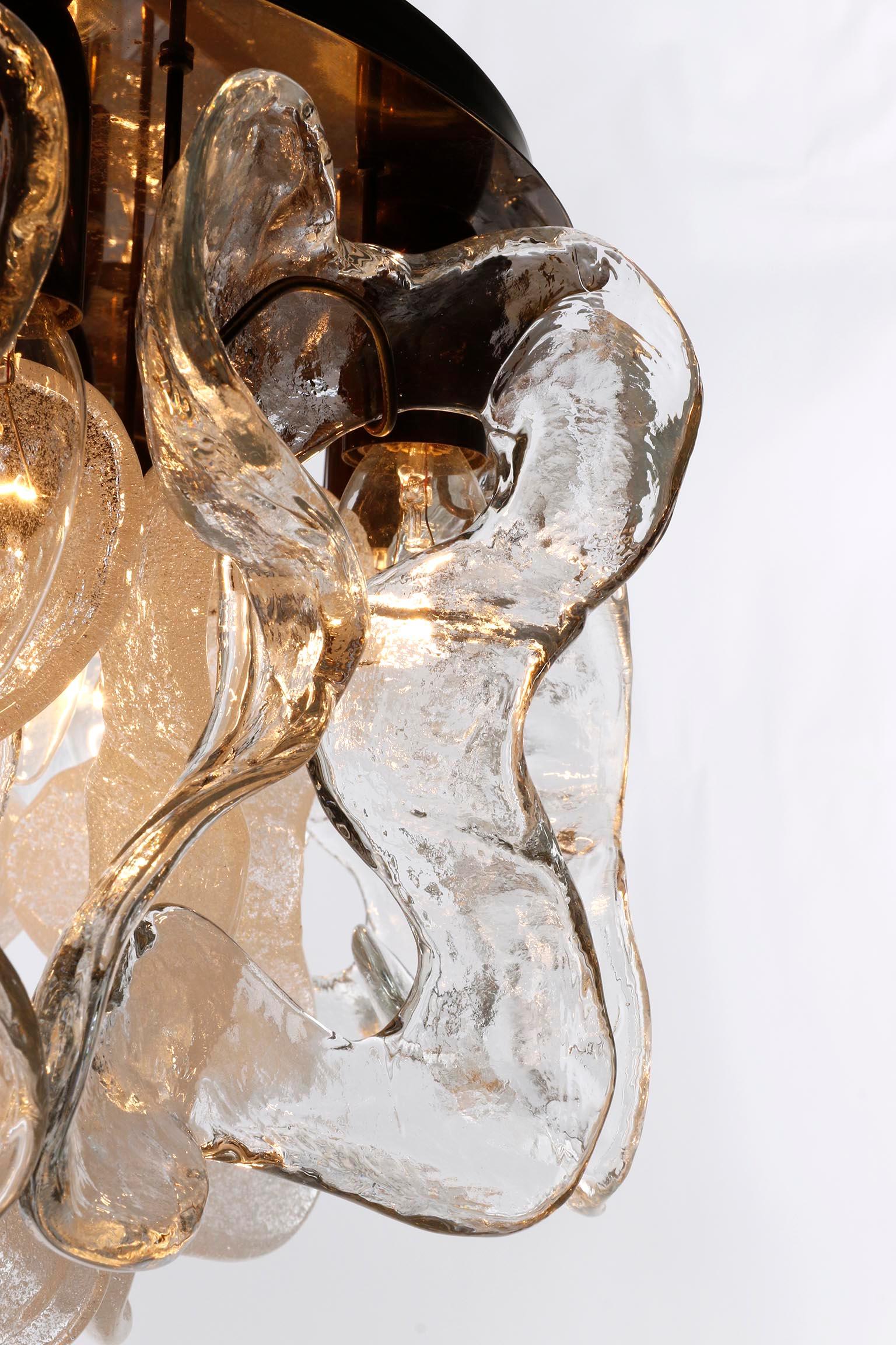 Plafonnier Kalmar Catena, laiton patiné et verre de Murano, 1970 en vente 4