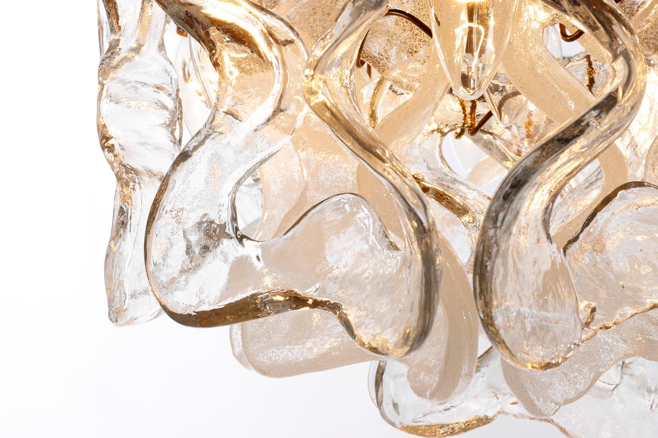 Plafonnier Kalmar Catena, laiton patiné et verre de Murano, 1970 en vente 6