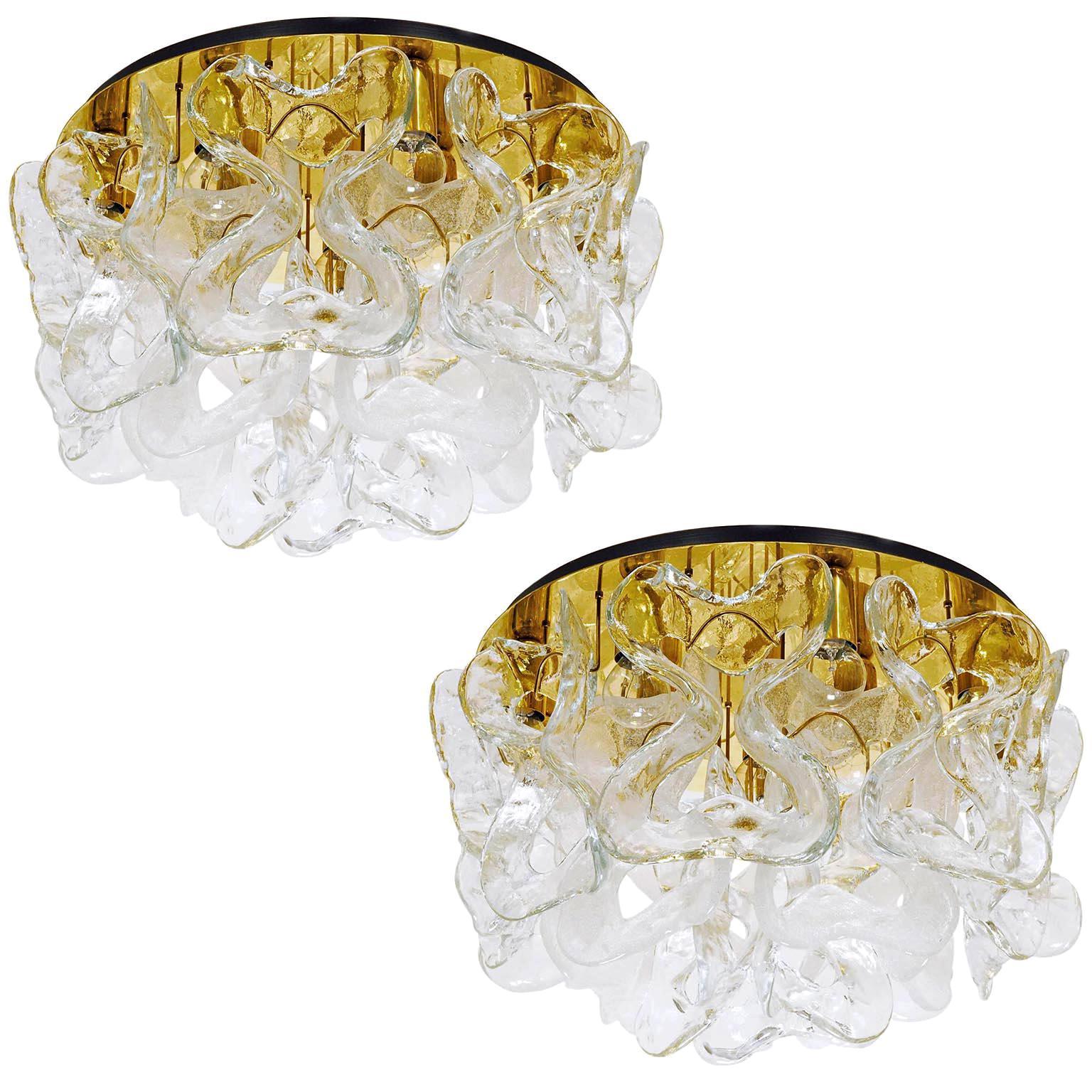 Kalmar Flush Mount Light 'Catena', Brass Murano Glass, 1970 In Good Condition For Sale In Hausmannstätten, AT