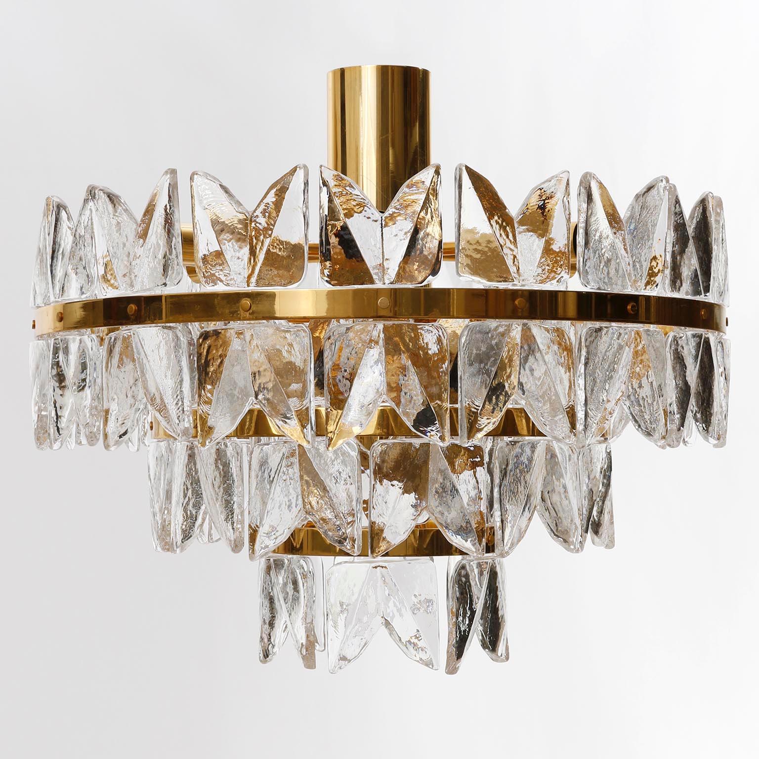 A rare and very exclusive Hollywood regency Mid-Century Modern flush mount light fixture model 'Corina' by J.T. Kalmar, Vienna, Austria, manufactured in midcentury, circa 1970 (late 1960s or early 1970s).
A high quality item which is made of a