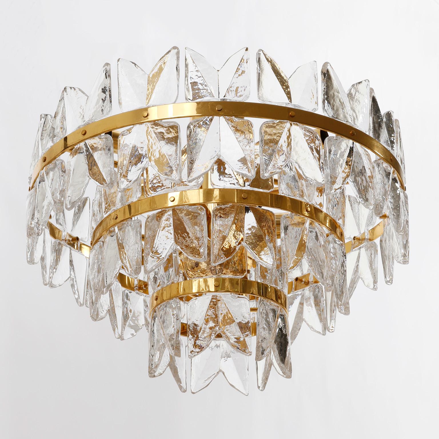 Kalmar Lighting a incasso modello 'Corina', ottone dorato e vetro trasparente, anni '70 In condizioni buone in vendita a Hausmannstätten, AT