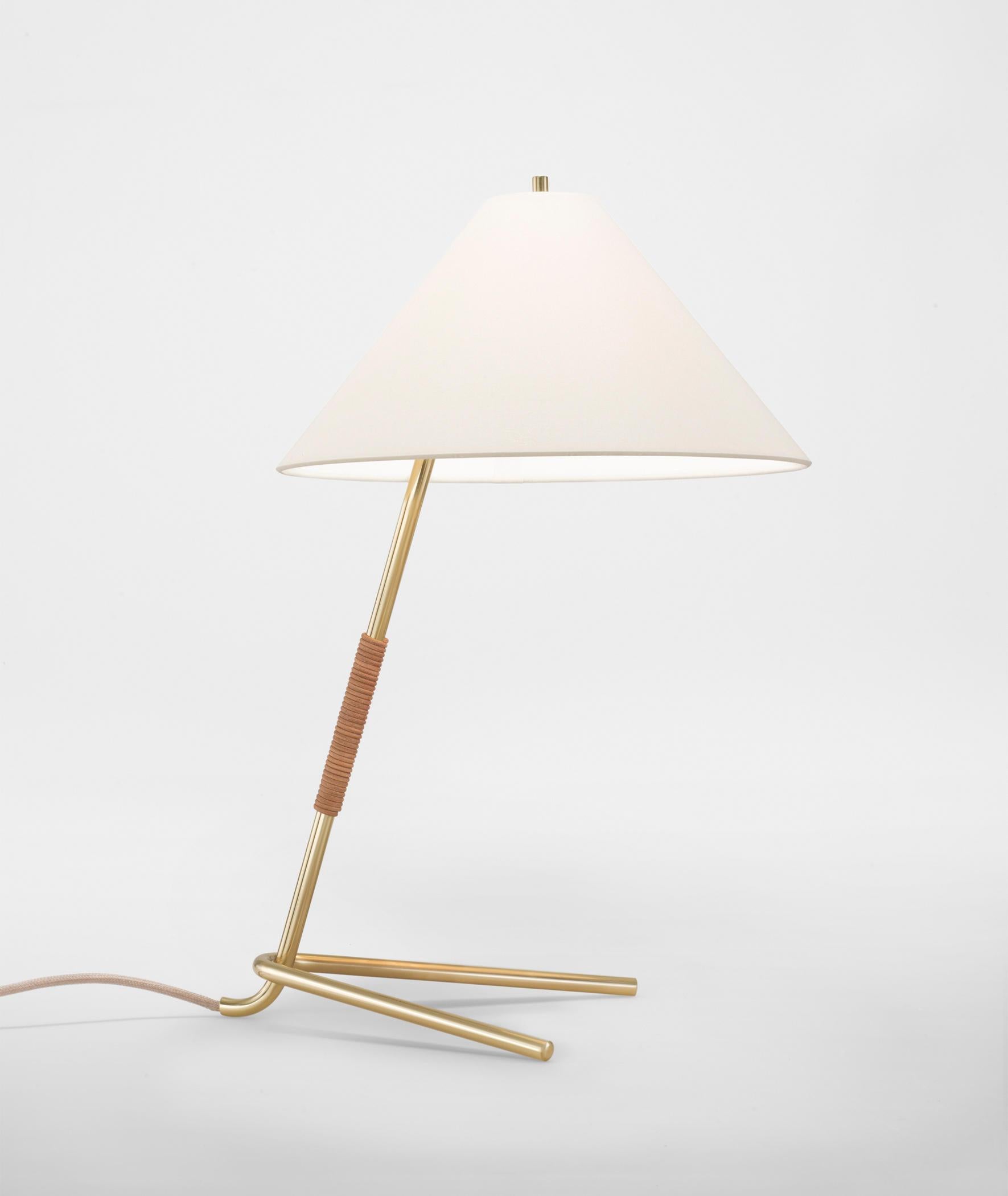 hase table lamp