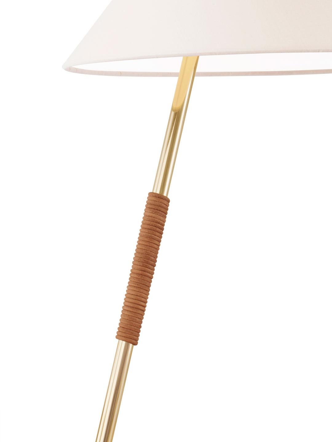 Mid-Century Modern Lampe de table Kalmar 'Hase TL' en laiton et cuir  en vente