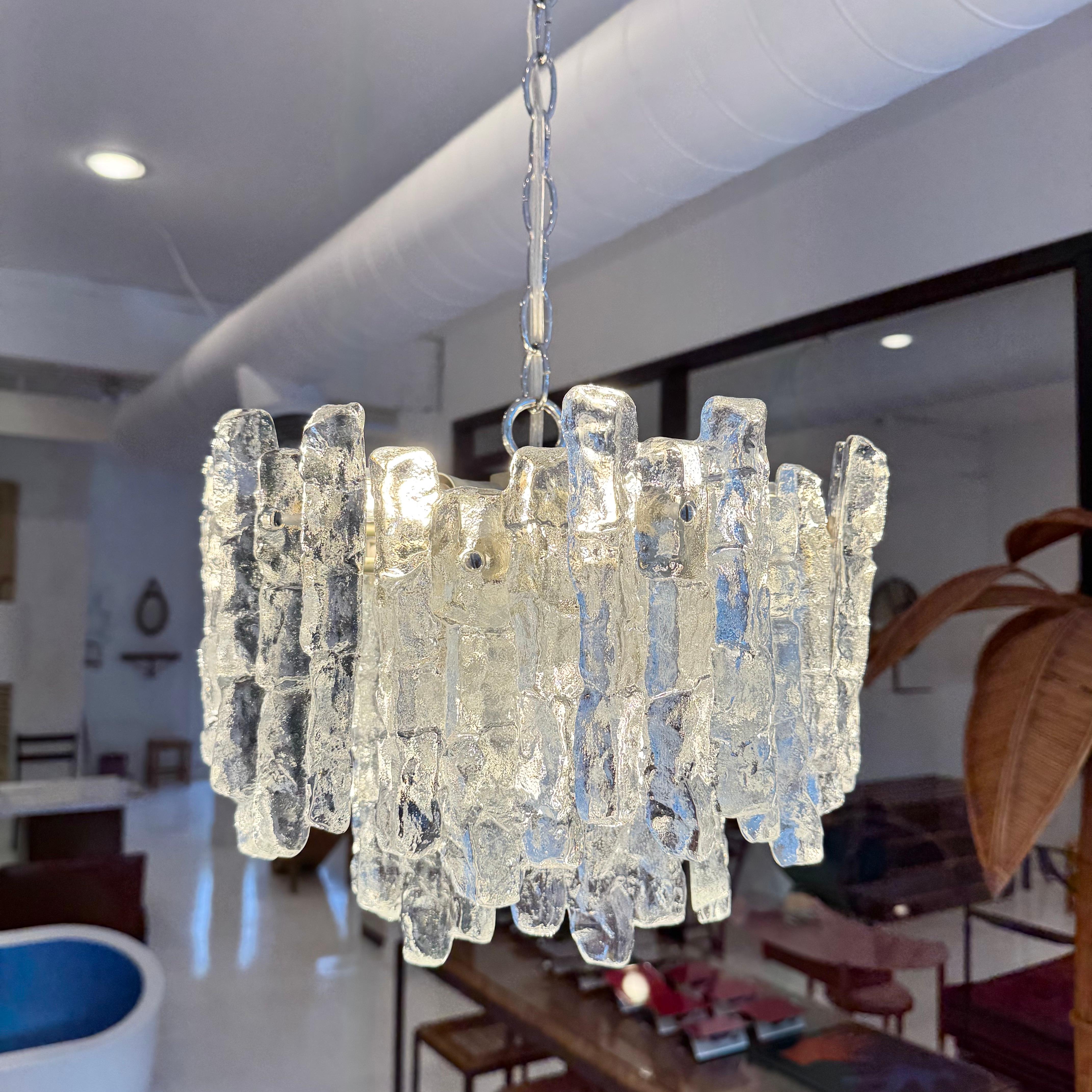 Lampadario in vetro ghiaccio Kalmar, 1960 Austria in vendita 4