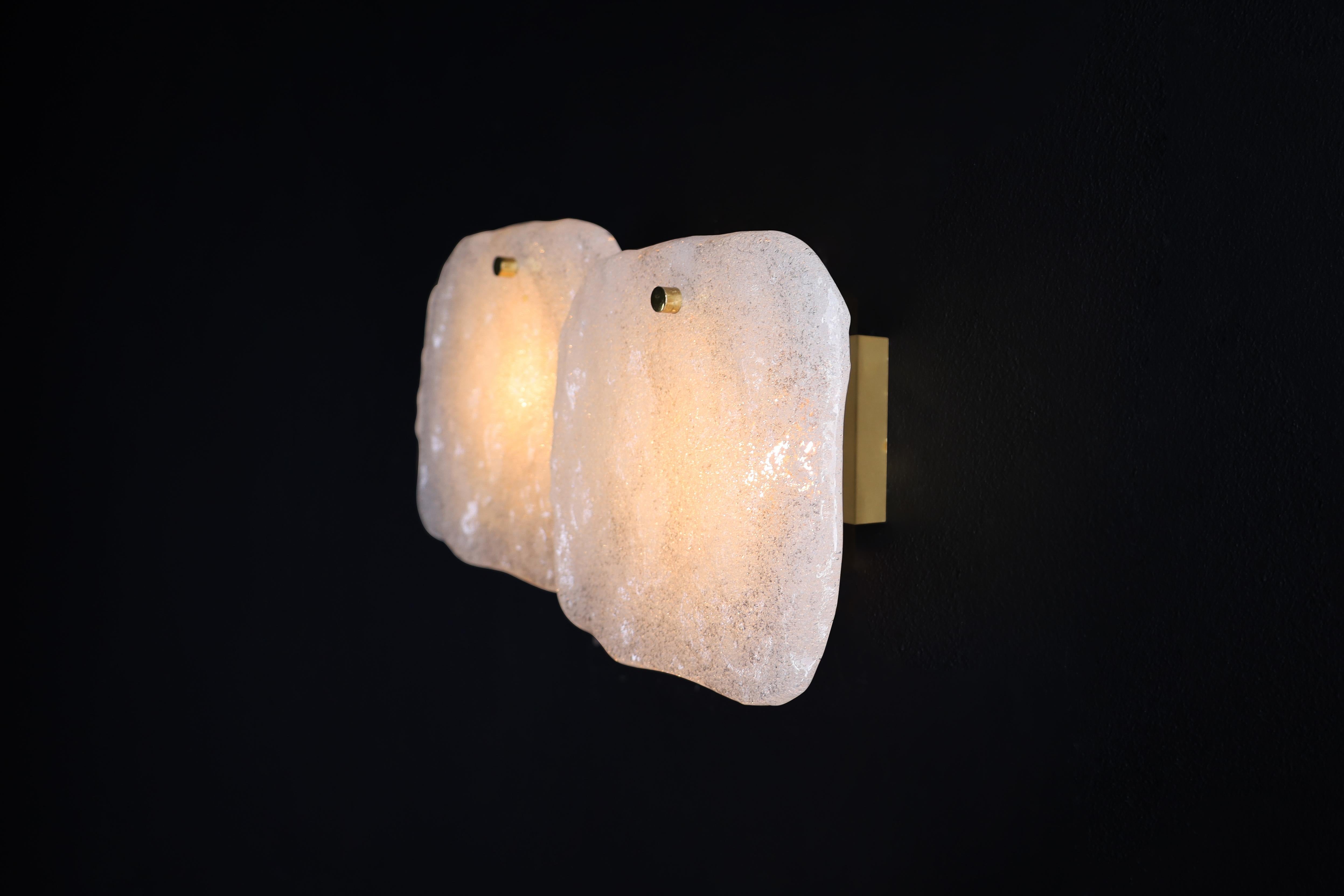 Kalmar Ice Glass Panel and Brass Wall Lights, Austria, 1960s – 4 Available In Good Condition For Sale In Almelo, NL