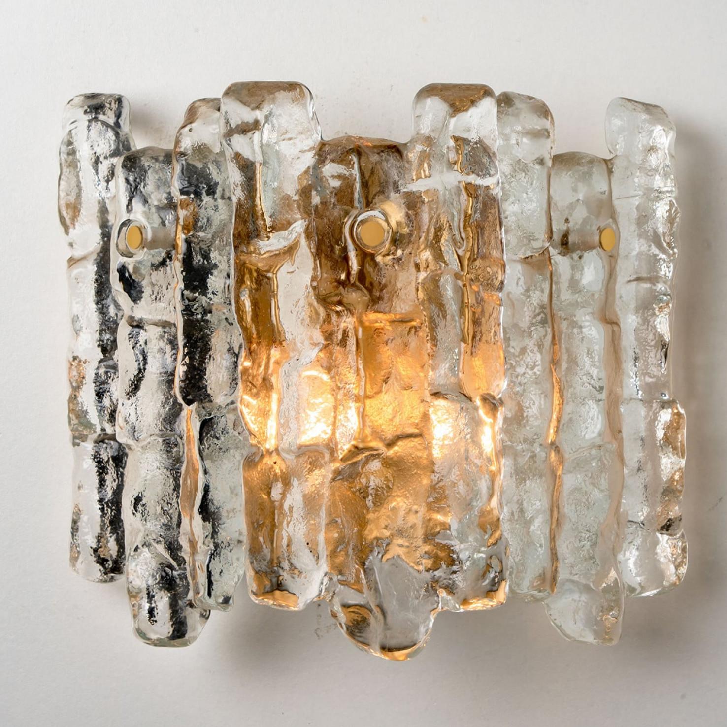 Kalmar Ice Glass Wall Sconces 3 Tiers by J.T. Kalmar, 1970s in vendita 7