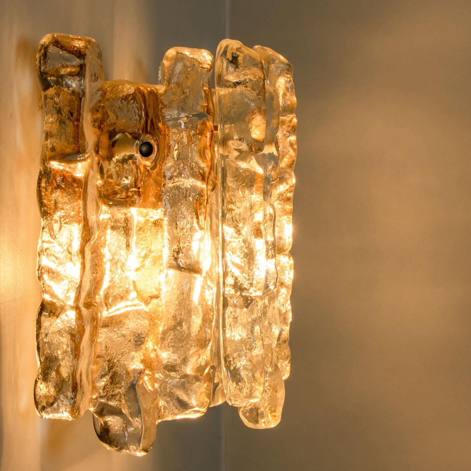Kalmar Ice Glass Wall Sconces 3 Tiers by J.T. Kalmar, 1970s in vendita 8