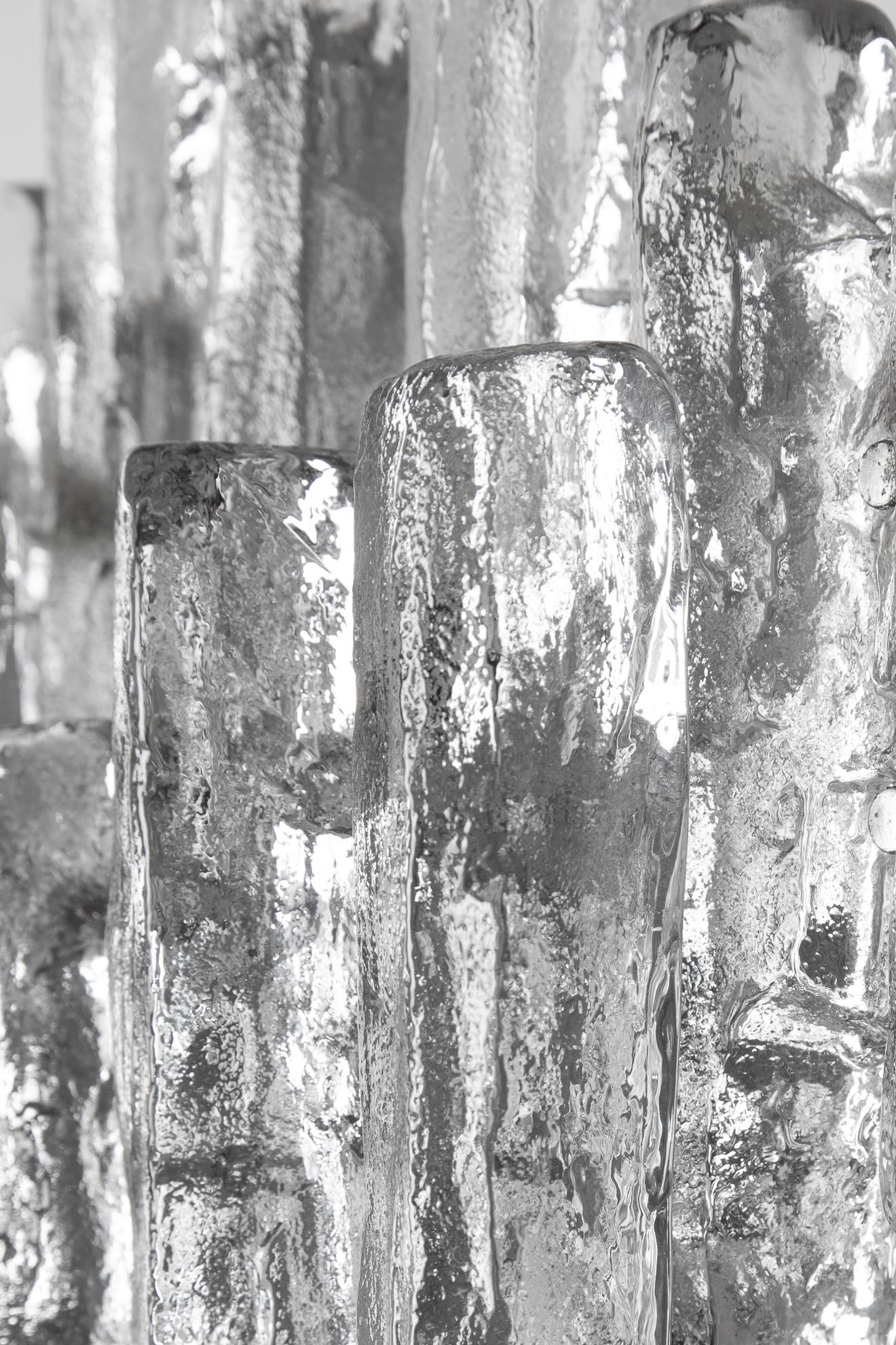 Kalmar Ice-Glass Wall Sconces (20. Jahrhundert) im Angebot