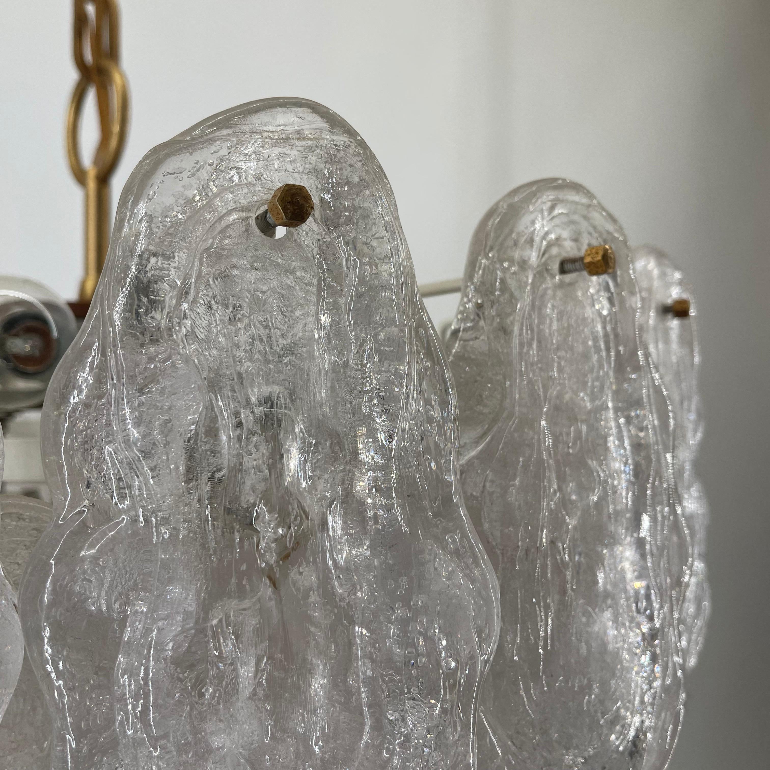 Kalmar Lucite Tears Brass Chandelier, Austria, 1970s For Sale 1