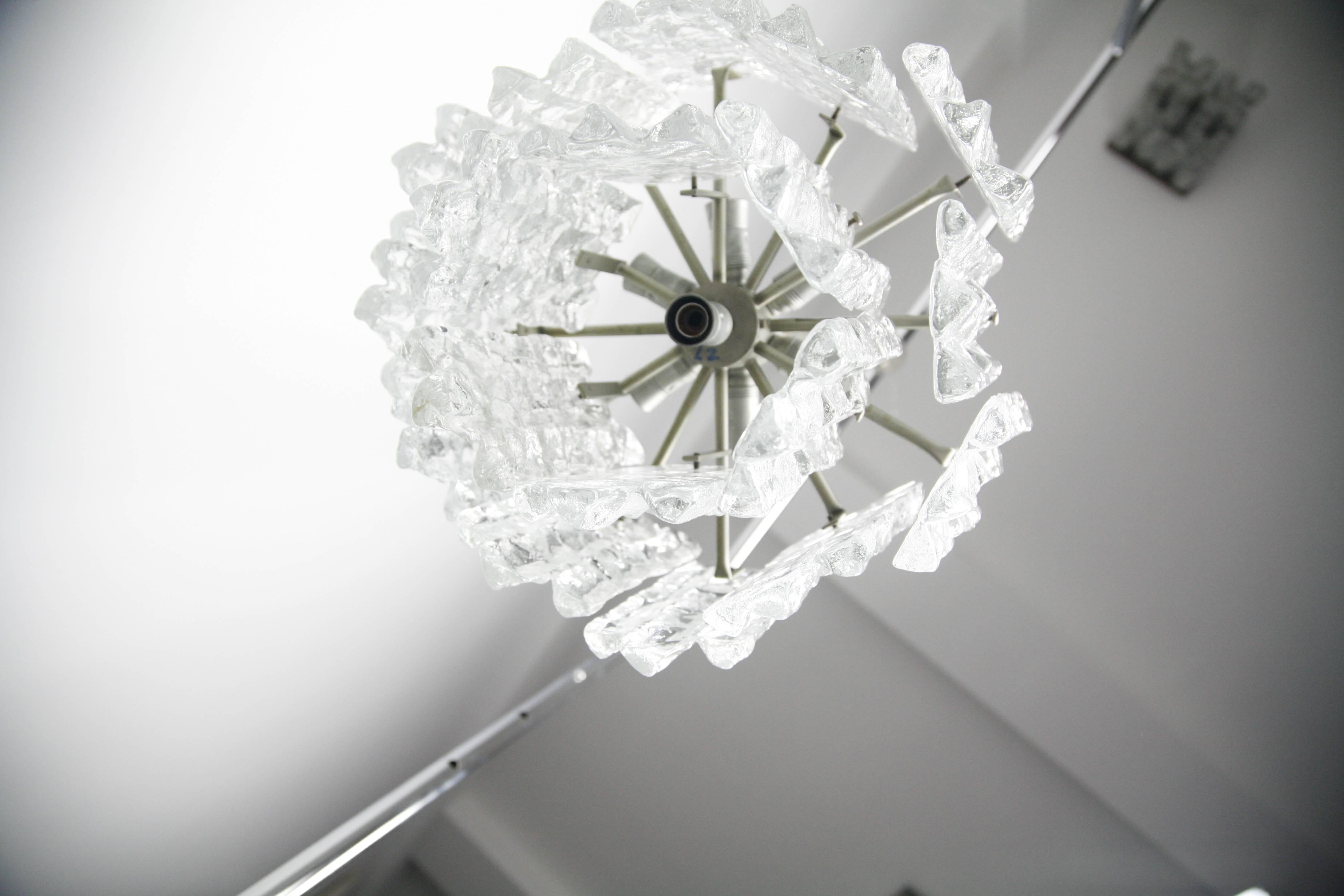 Mid-Century Modern Kalmar Matte Ice Glass Chandelier, Austria, 1960 For Sale