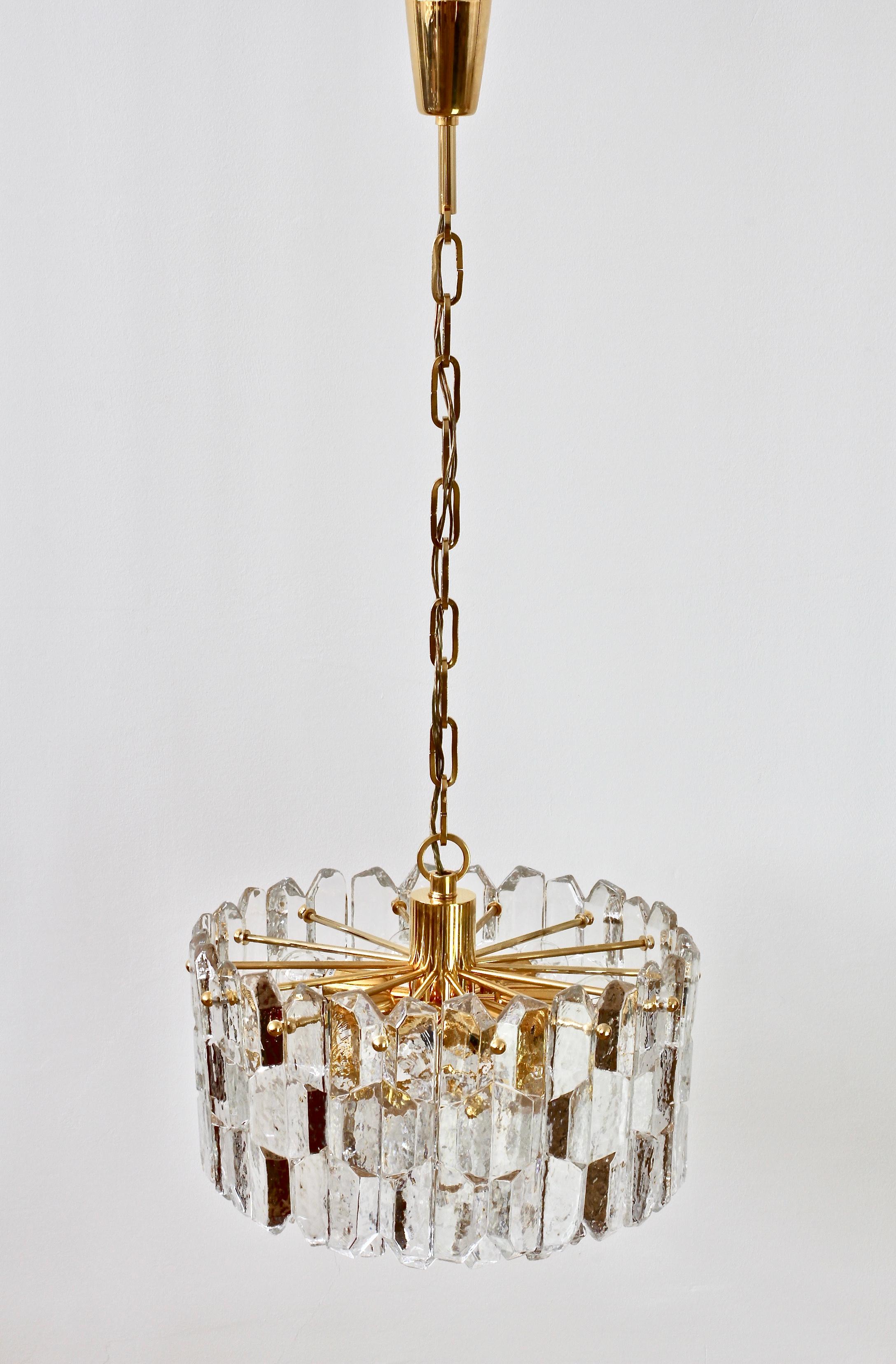 20th Century Kalmar Mid-Century Modern Crystal Glass & Gilt Brass Chandelier Austria, 1970s For Sale