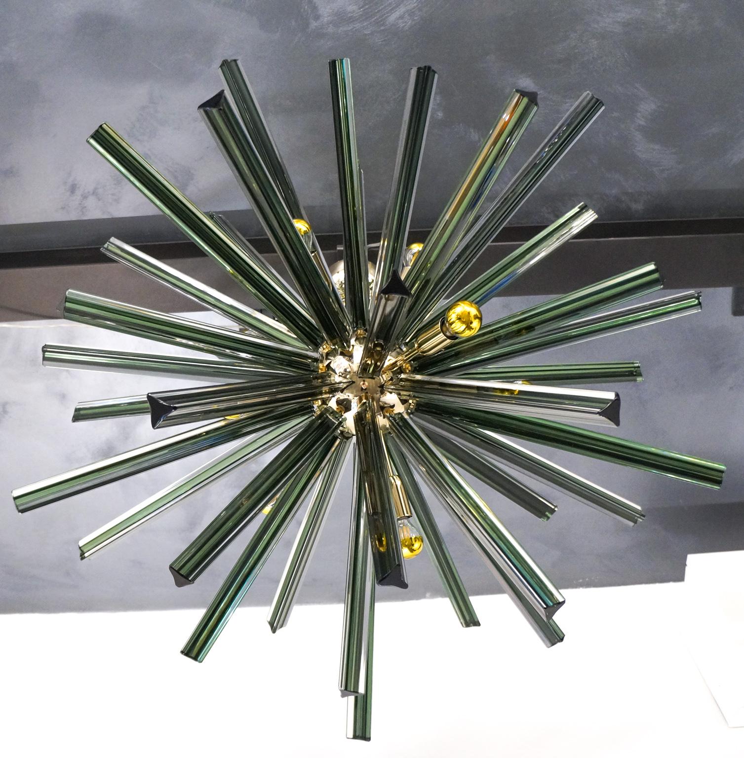 Kalmar Mid-Century Modern Green Triedri Murano Chandelier Sputnik, 1982 For Sale 13